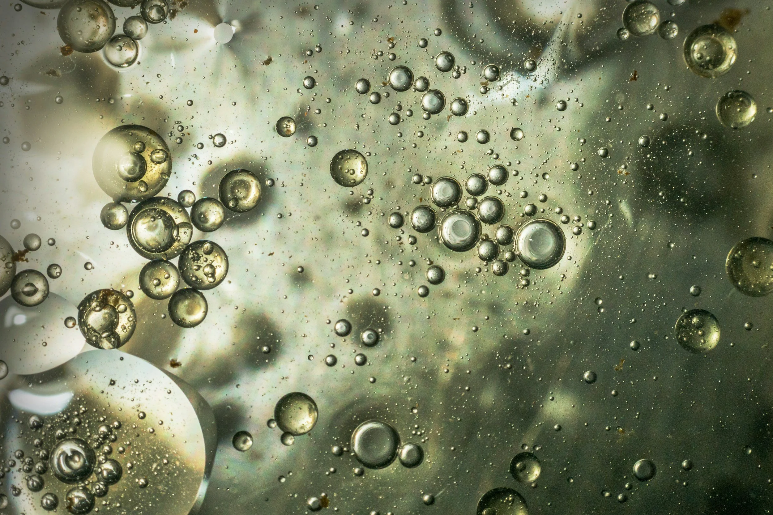 🦷 Oil Be Honest: This Wellness Trend Might Be More Slippery Than Solid