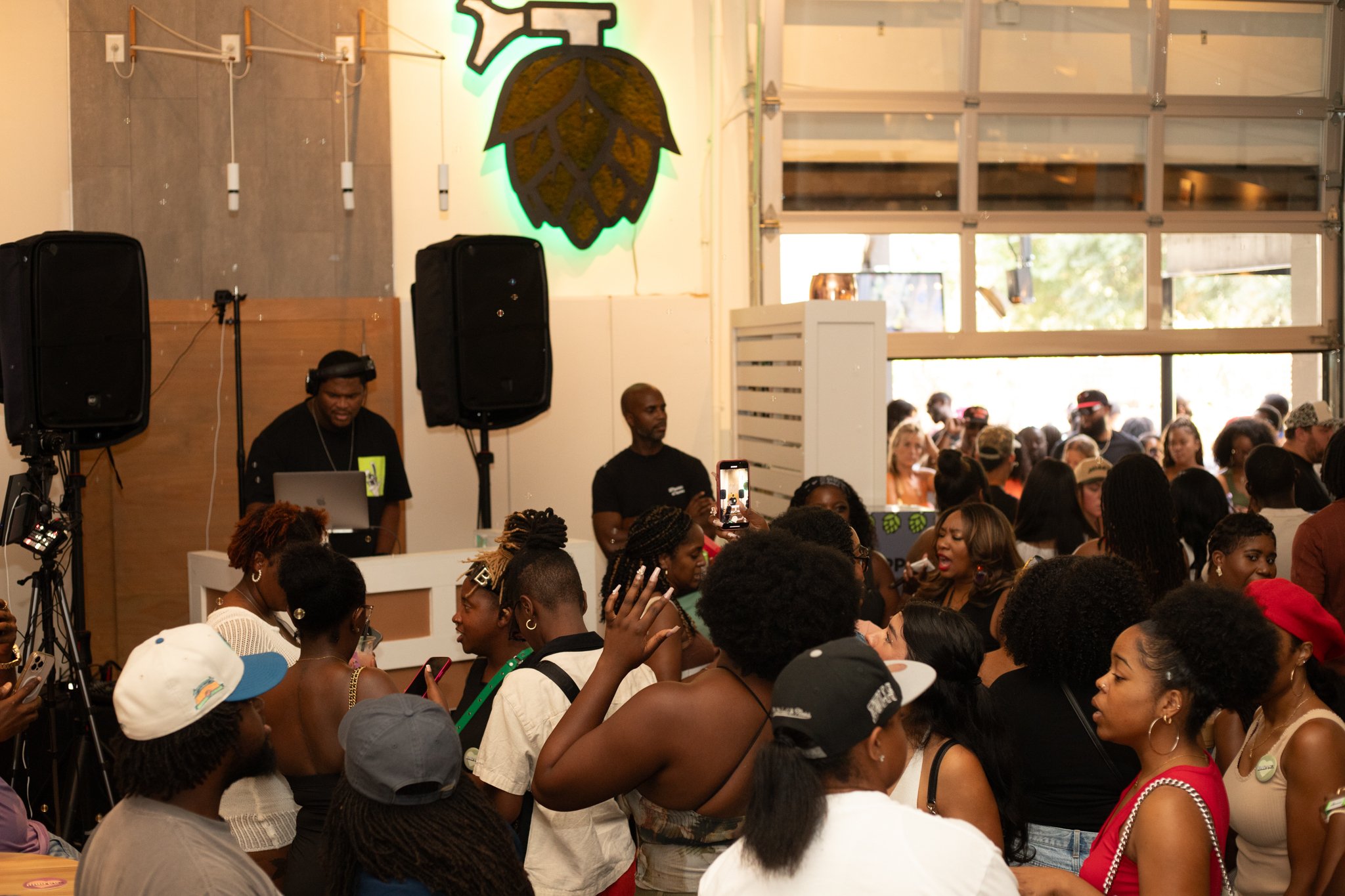 9-20-25 RnBrew Charlotte-NC-Hoppin-120.jpg