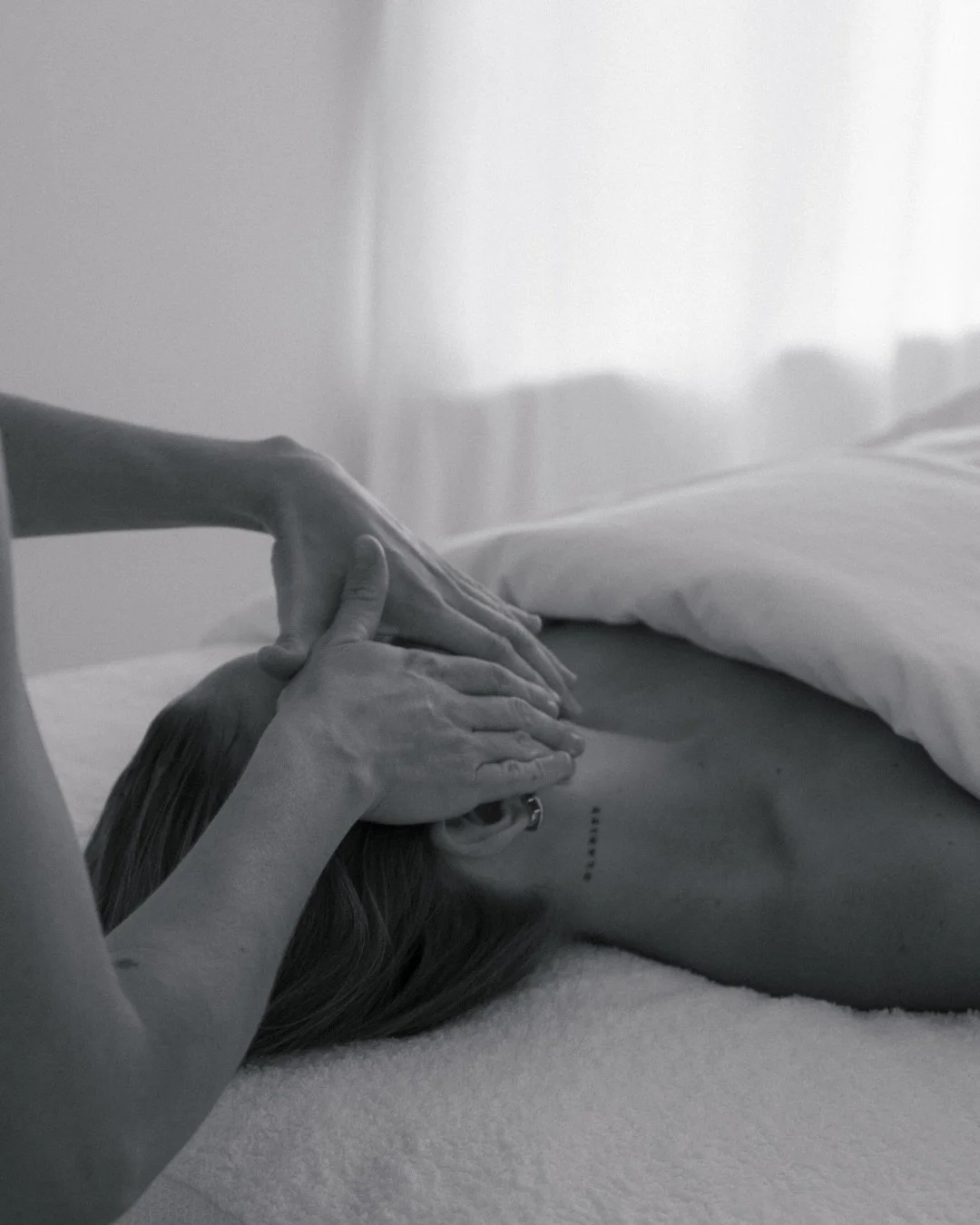 The face holds more than we realise.

Years of small tensions &mdash; the jaw, the brow, the muscle under the cheekbone &mdash; quietly settling in.

The work is learning how to let it go.

Save this for an evening you have a few minutes to spare to 