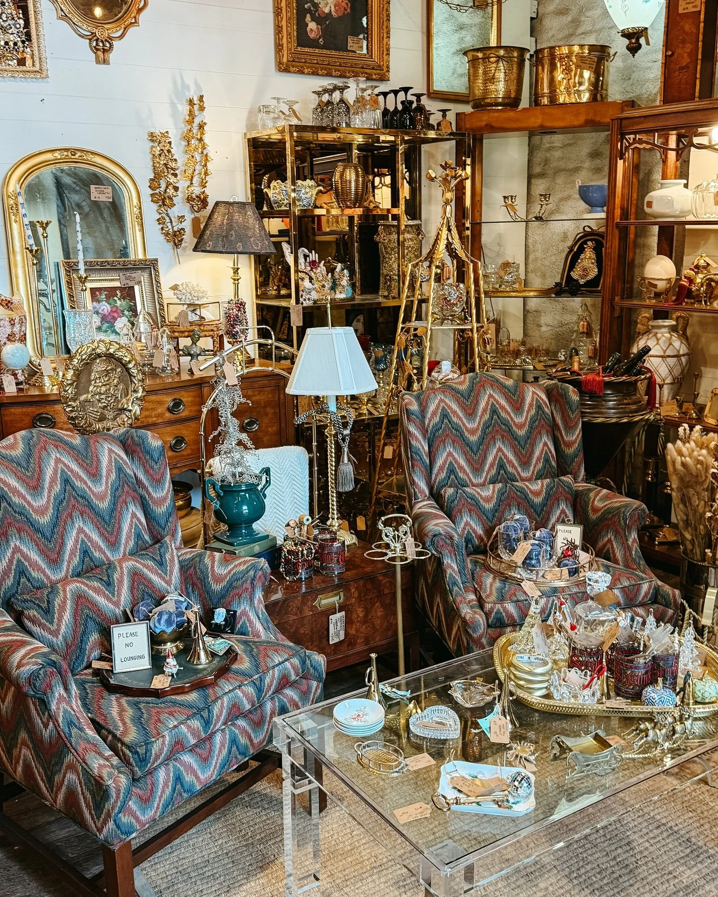 It&rsquo;s the last day of our October show! Hurry down for some vintage finds before we close at 4pm!