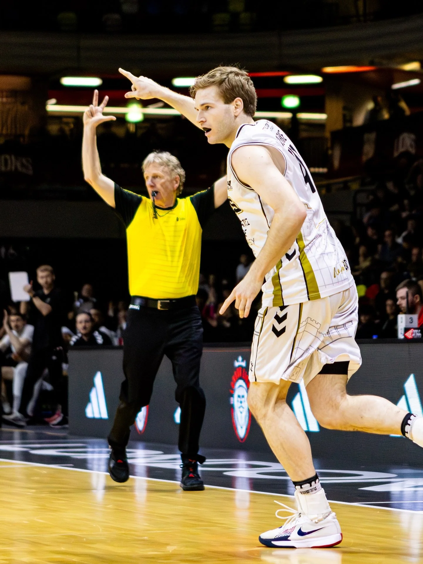 Highlights from the capital: Newcastle Eagles vs London Lions

#britishbasketball #canonsportsphotography #canonr5 #weareeagles #weareeagles🦅