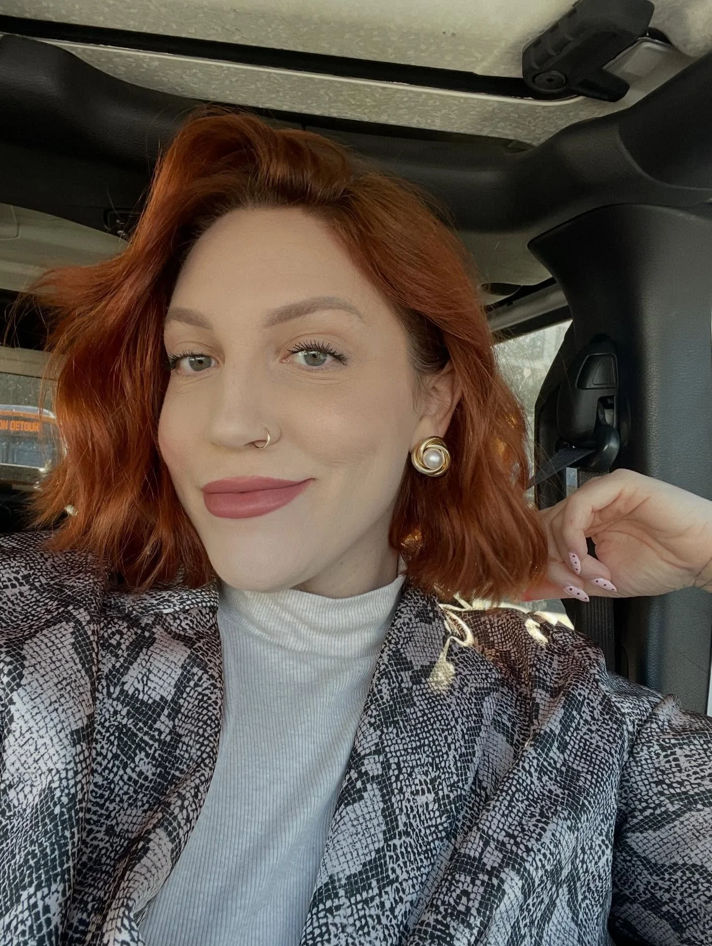 Life lately because the bob deserved a spot on the feed ✂️
.
.
.
.
.
.
.
.
.
.
.
.
.
.
#ocd #obsessivecompulsivedisorder