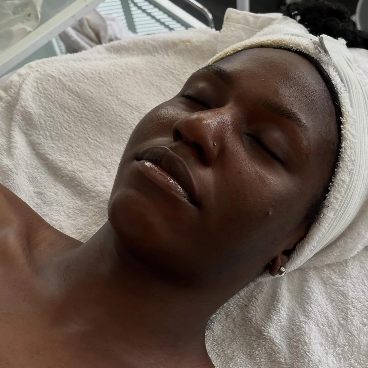 Today I created a homemade honey, avocado &amp; lemon mask with just a touch of spinach! 

I designed to balance oiliness while nourishing and soothing the skin.

Her skin is already so beautiful, but I love customizing treatments that target her uni