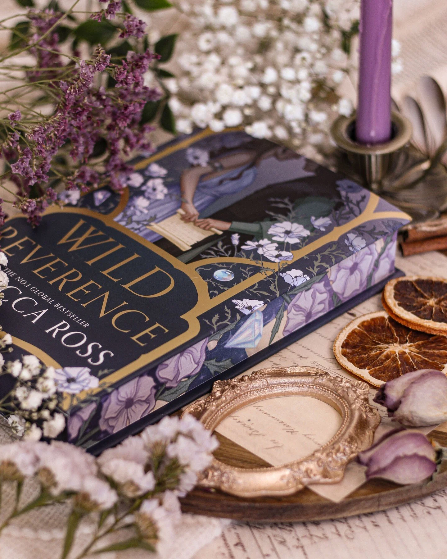 ⋆˖⁺‧☽ Perfectly Edged ☾‧⁺˖⋆

[?] If you could send a letter to a character from any book, a person from any time, who would it be?

⋆──────⋆&sdot;☆&sdot;⋆──────⋆
&ldquo;Dear Matilda, I wrote. I let the words flow for her. And when the ink dried, I ga