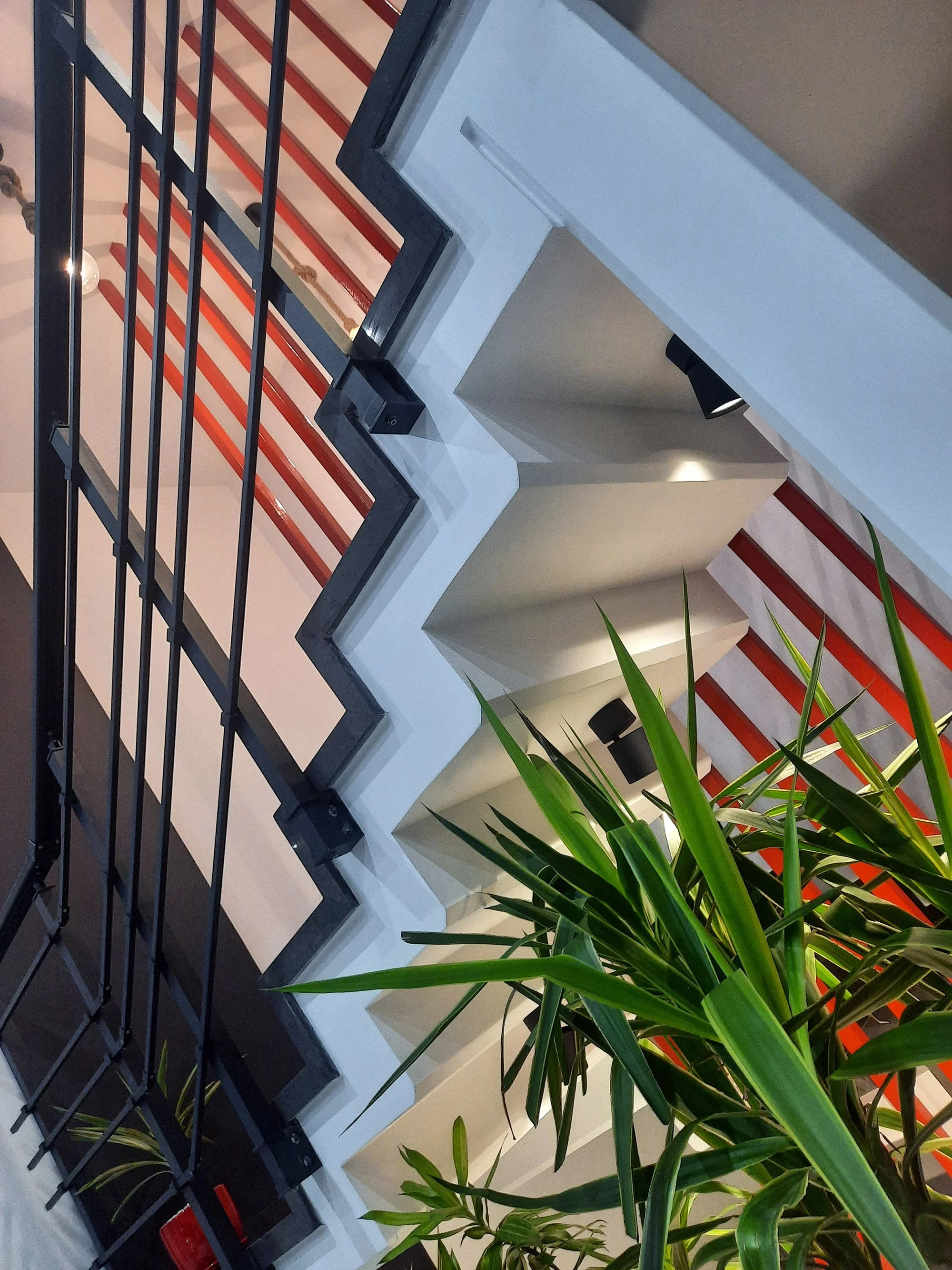 Ashour-showroom-8-sml.jpg