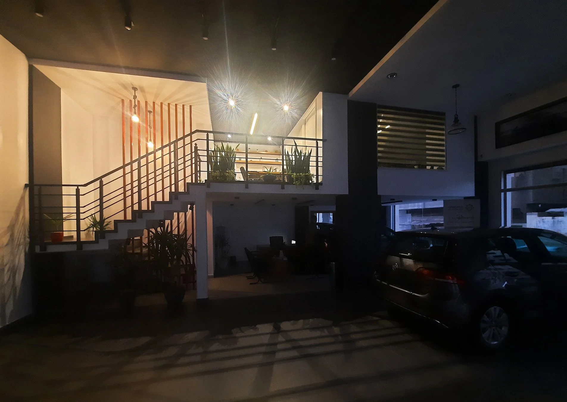 Ashour-showroom-4-sml.jpg