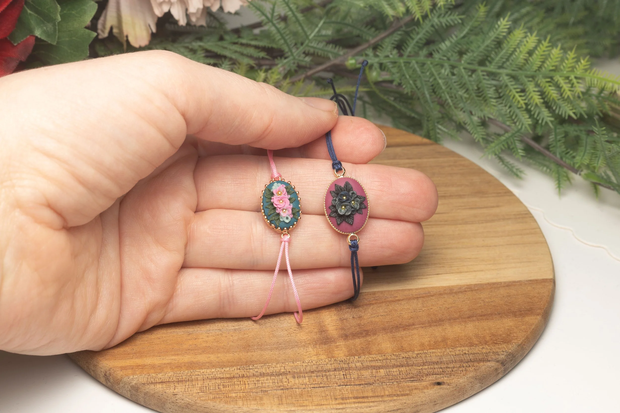 29.04.2026, 09.30 - 12.30 Uhr // Armband modellieren – Filigraner Schmuck aus Polymer Clay