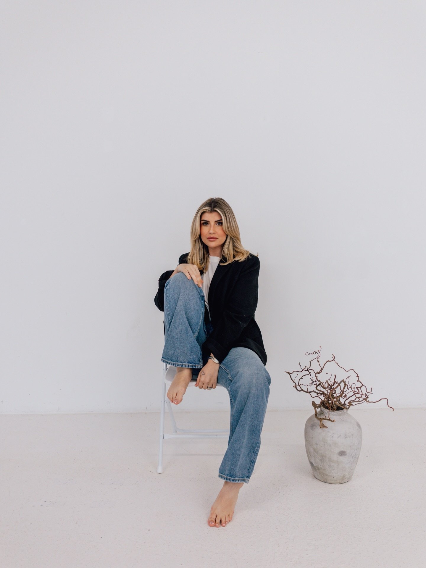 New brand shoot photos felt like the perfect time for a little reintroduction ✨☁️

I&rsquo;m Kayleigh, founder and lead content creator of Social Sisters. I&rsquo;m 30, a mum of three, and lucky enough to have built an incredible team around me who a