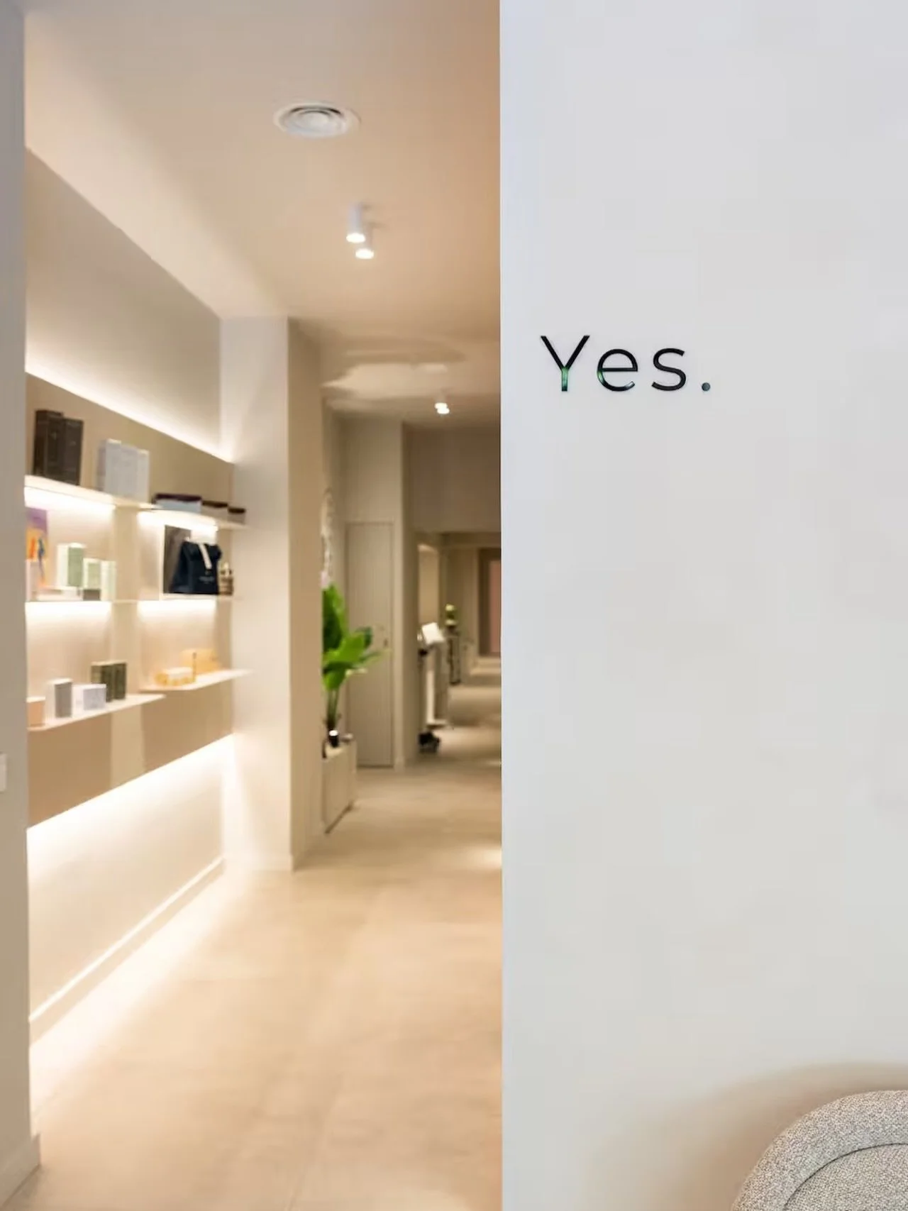 Sometimes the most powerful thing you can say is YES.

YES to feeling better.
YES to looking radiant.
YES to taking care of yourself.
YES to investing in yourself.

Welcome to COSMOGLOW. ✨