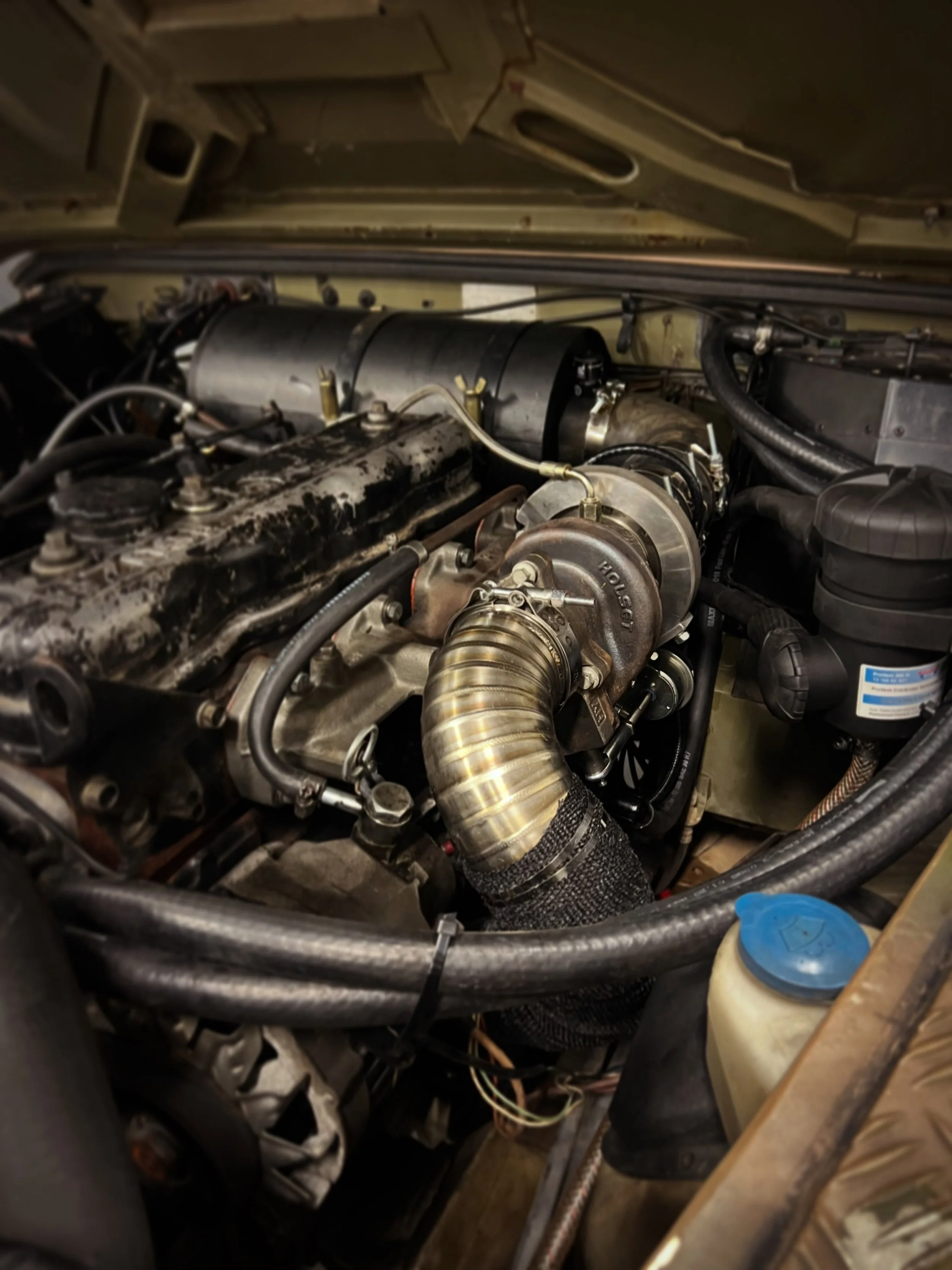 Bit of bling! Custom stainless steel 3 inch exhaust for this clients turbo Perentie project. Single sports muffler, V-Bands throughout and custom SS hangers made from scratch. 
Fully TIG welded in-house. Looks and sounds fantastic.
&bull;
&bull;
&bul