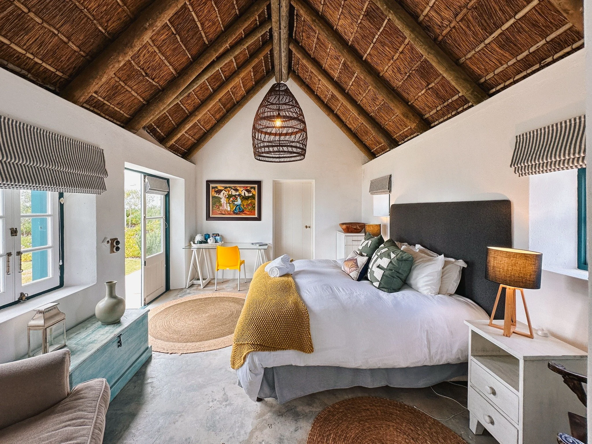 Due to a last minute cancellation we have the STUNNING Sea'renity in Langezandt, Struisbaai available from December 1 - 23. Sleeps 6.

Sea&rsquo;renity is one of Langezandt Fishermen&rsquo;s Village&rsquo;s most charming homes &mdash; a timeless blen