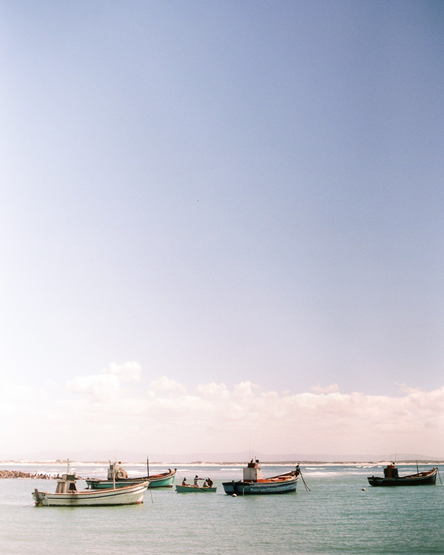 The most beautiful homes at the Southernmost Tip of Africa are rarely last-minute decisions. They&rsquo;re chosen early &mdash; by travellers who value space, privacy, and waking up to uninterrupted ocean views.

Whether it&rsquo;s a sun drenched dec