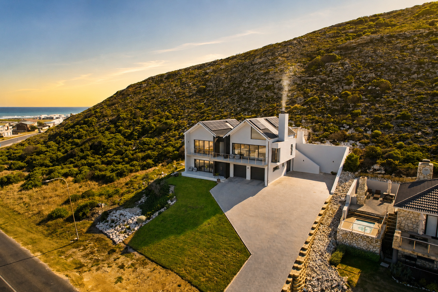 8 sleeper luxury self catering guest house holiday rental Agulhas Spookdraai The Pearl-35.png