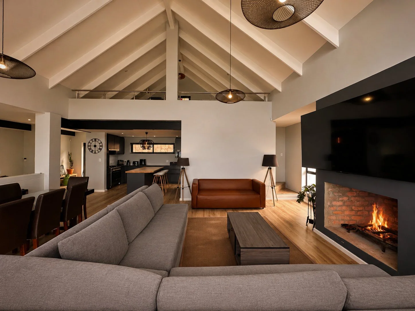 8 sleeper luxury self catering guest house holiday rental Agulhas Spookdraai The Pearl-23.jpg