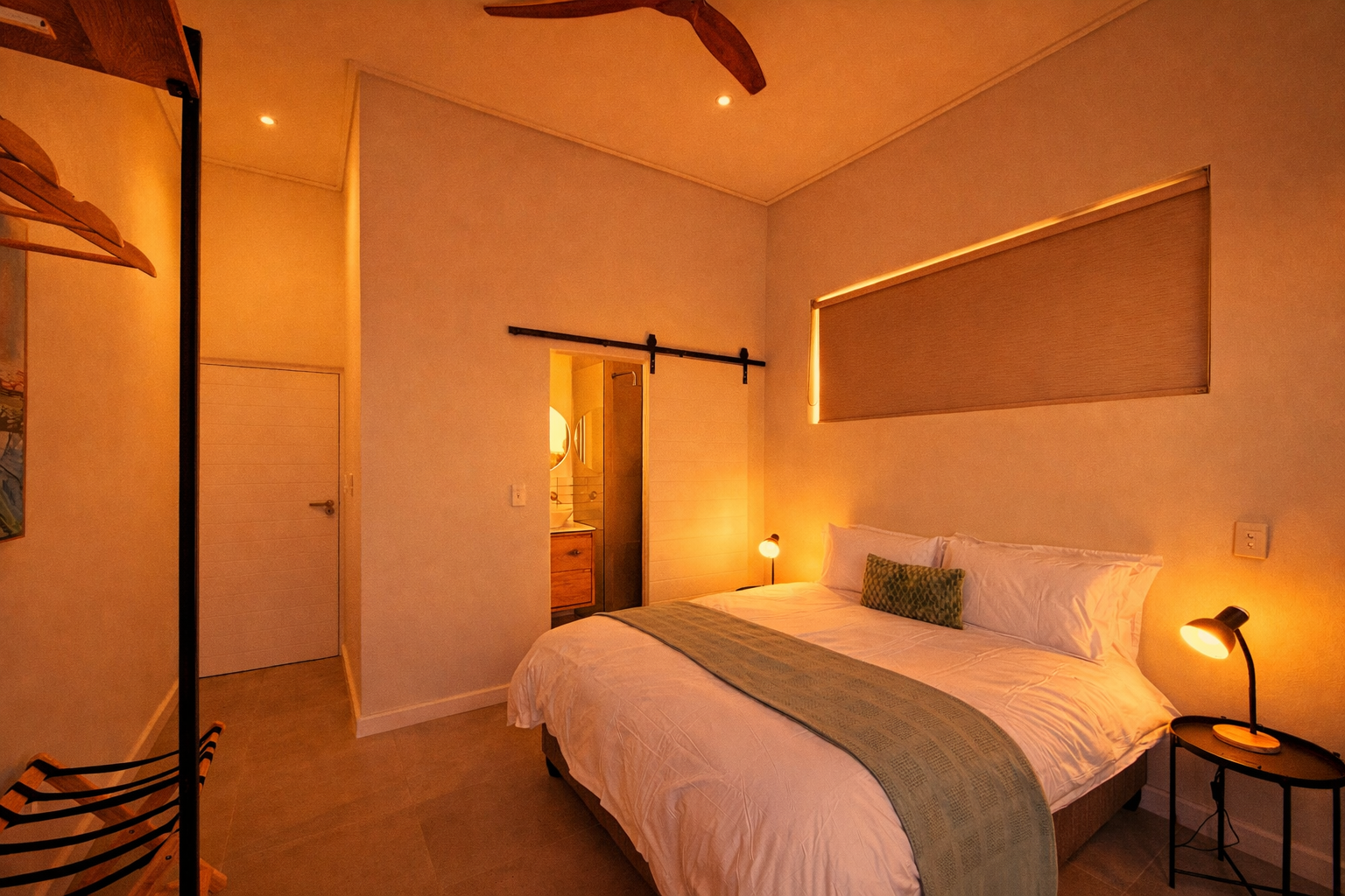 Kalaya Ridge Villa Struisbaai bedroom 2 ensuite.png