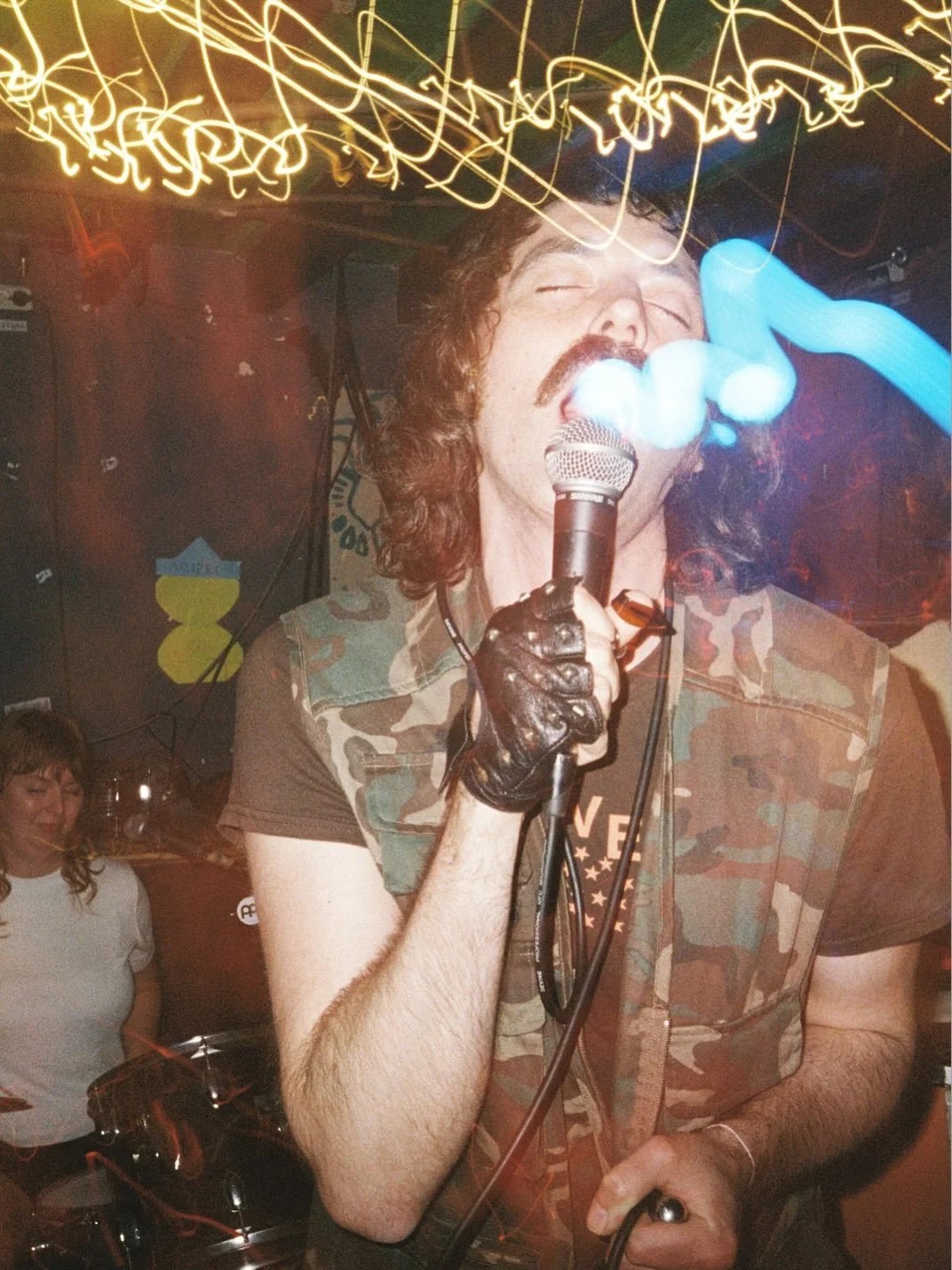 @honktheband have landed in Den Haag for @sniester 🇳🇱

They play tonight:
9:15pm
Koorenhuis Foyer Stage

📸 @devariver
