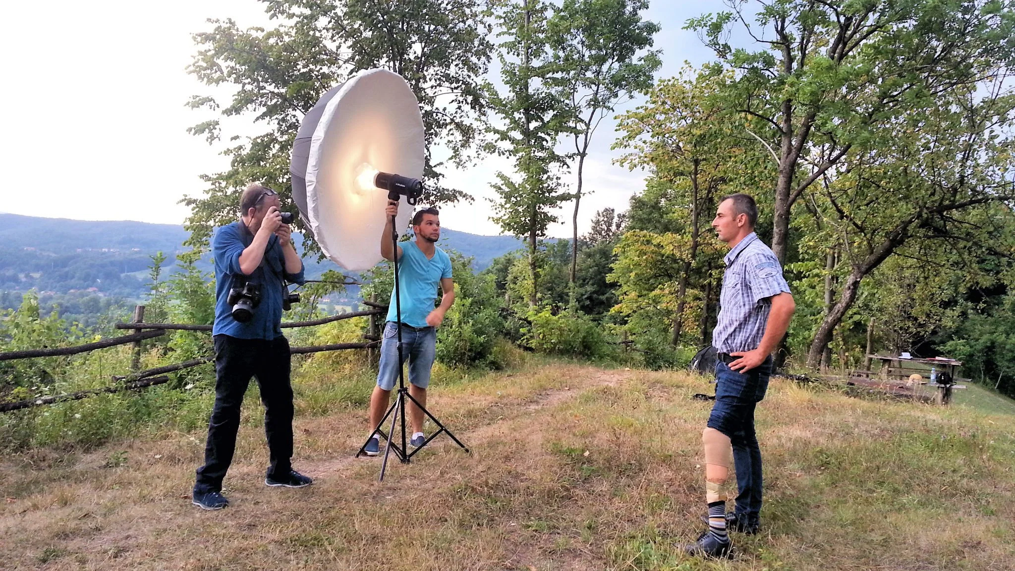 On-set footage for Daily Mirror Magazine article "Diana saved my life" – ViEdo: video production, drone filming, location management in Bosnia.