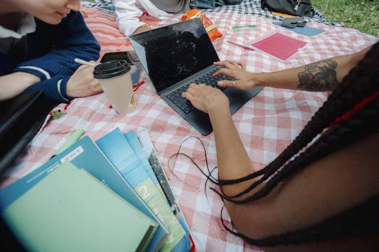 How to Promote a Podcast: A Complete Guide to Growing Your Audience