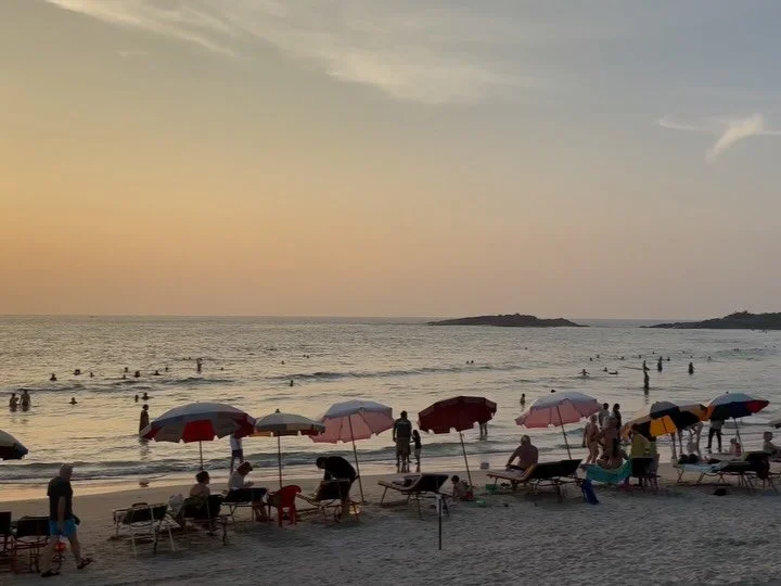 Kerala, India part 02 - puri &amp; coffee for breakfast 🥞☕️

#india #kerala #mindthesavasana