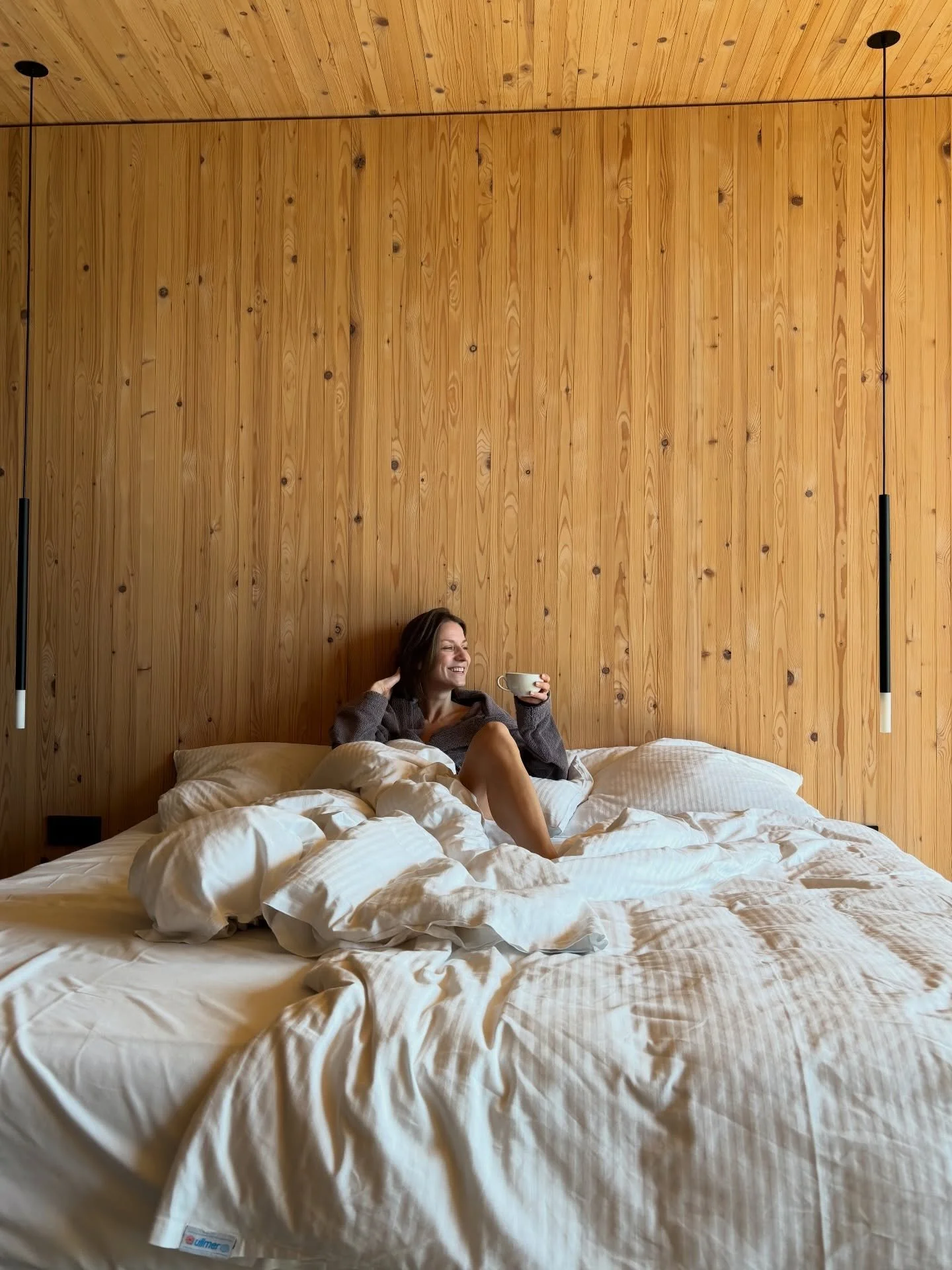 Feeling recharged and grounded after the last couple of days.🔋

Sometimes all it takes is giving yourself permission to pause. 

If you&rsquo;d like a small break, join one of my weekly classes. 
For a soft and cozy reset, join my online Yin Club on