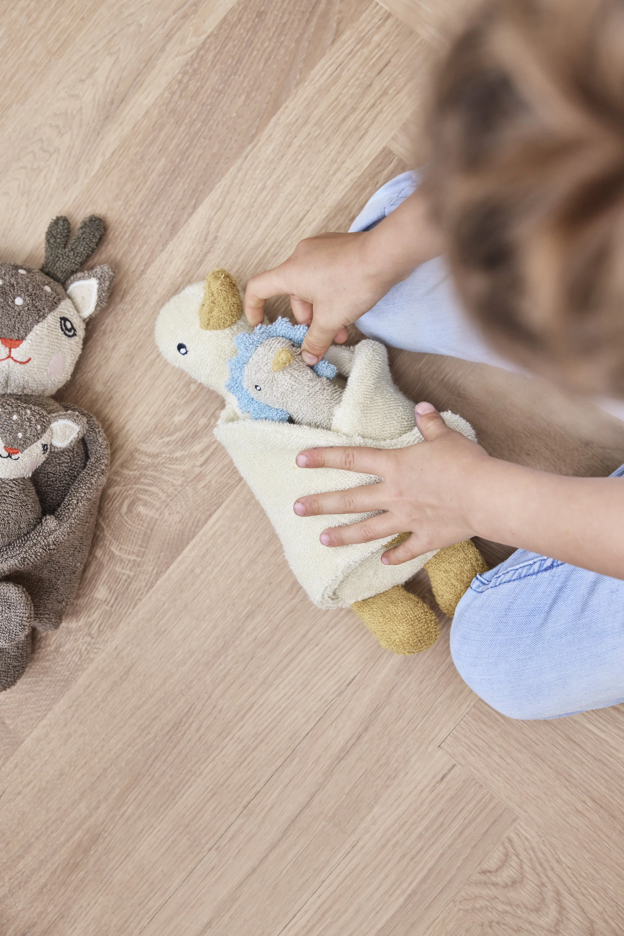 OYOY-M107726-Dea&Baby-Dac-Deer- M107727-Dora-&-Baby-Dolli-Duck-3.jpg
