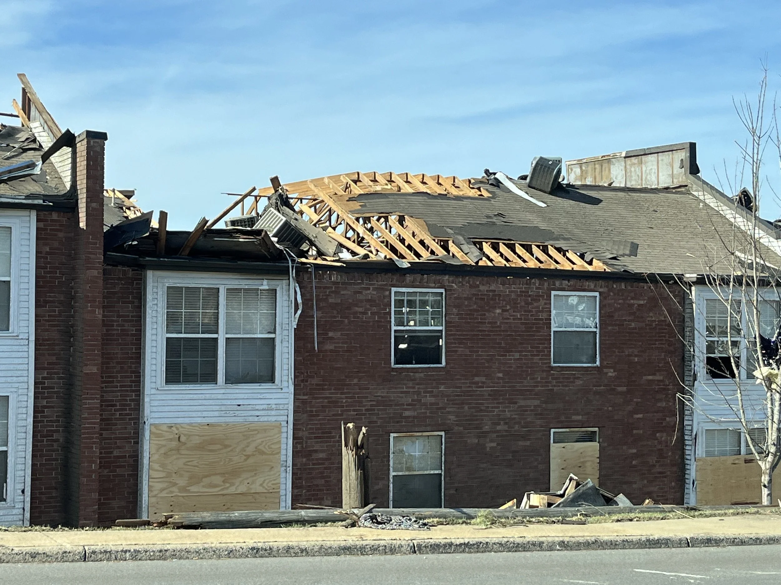 tornado damaged apartments little rock.jpeg