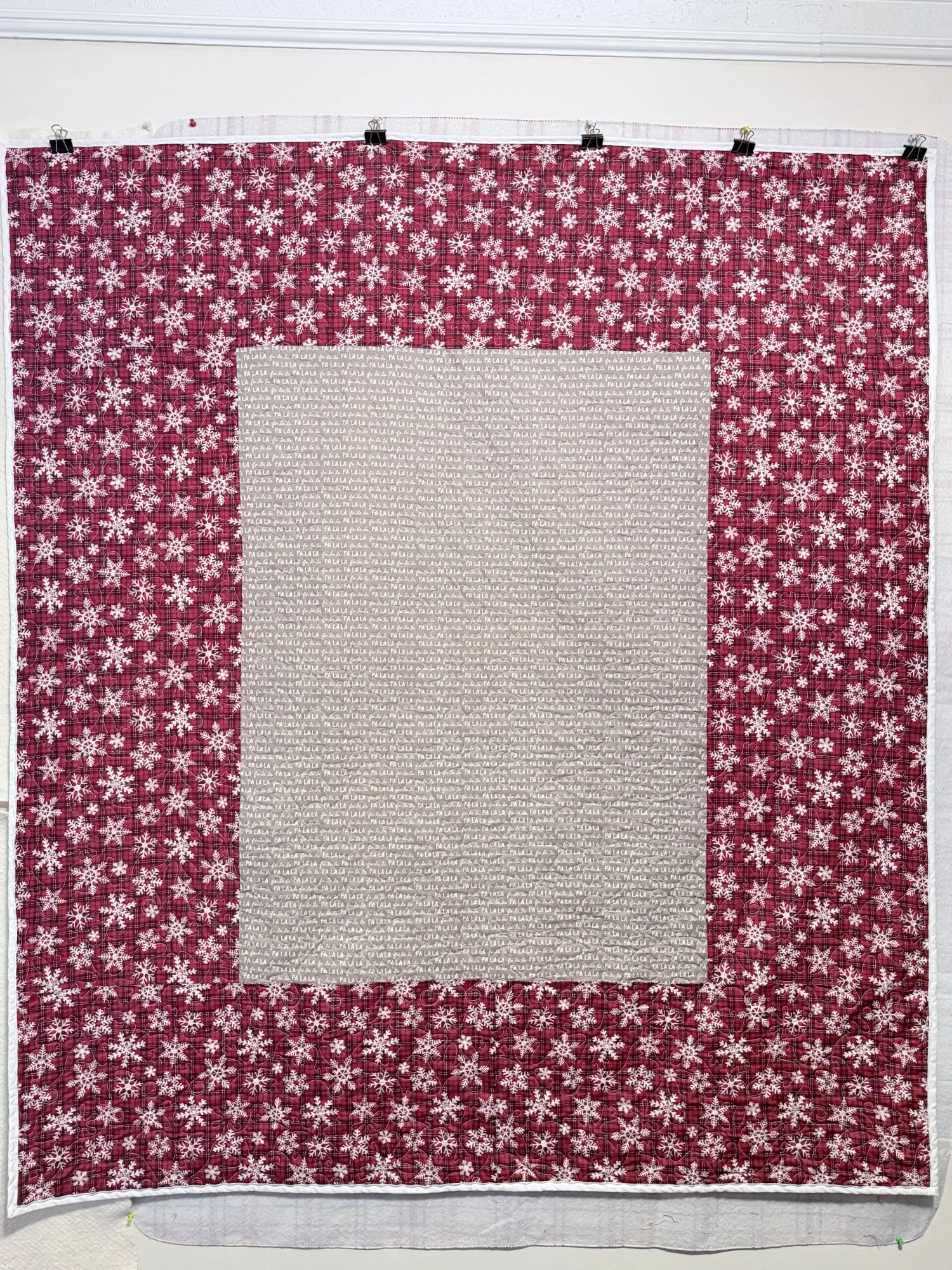 Fa La La Snowflake Quilt_1.jpg