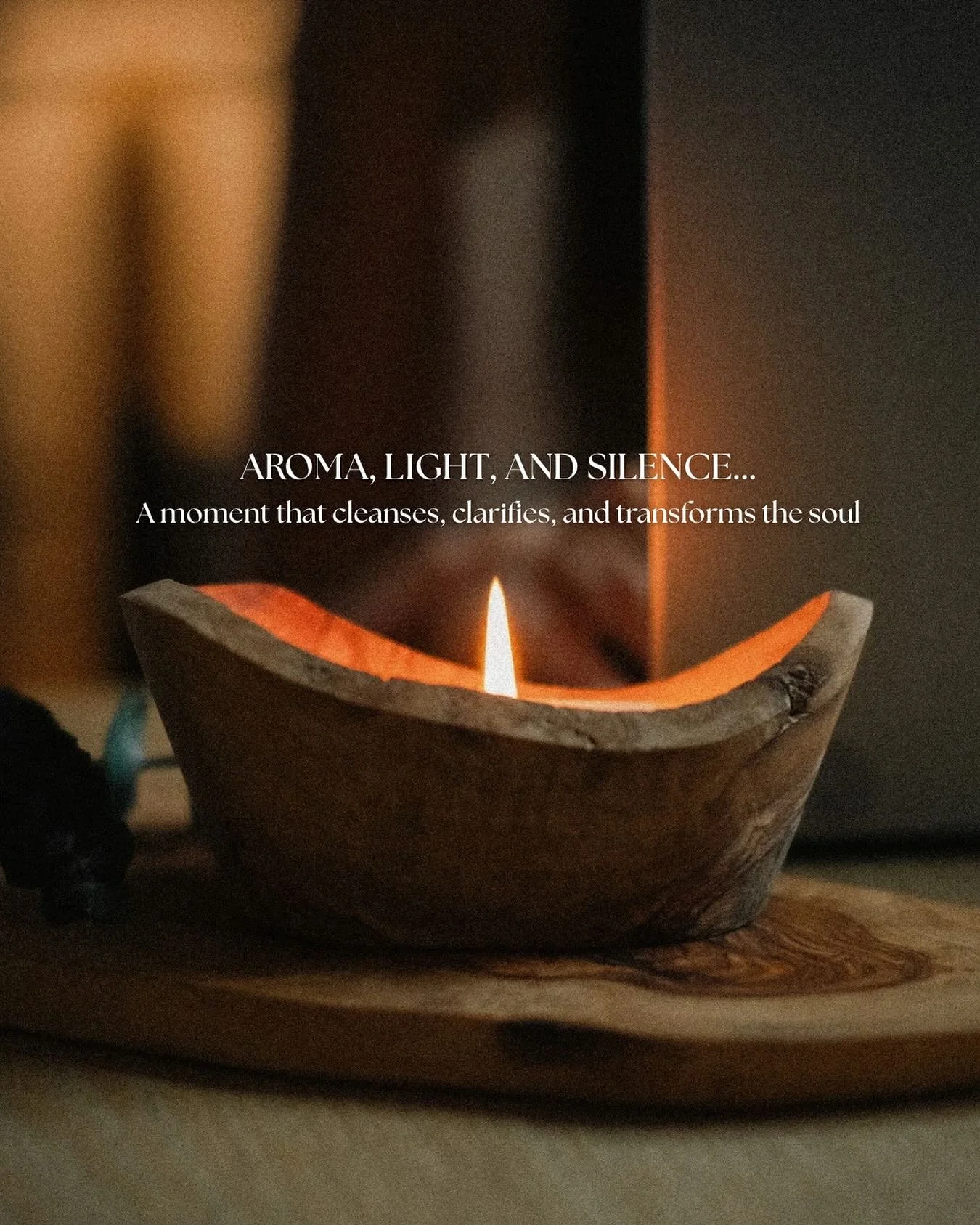 It&rsquo;s not about stopping the world, but about reconnecting with yourself within it. ✨ 🌿#OcultoArtStudio#OcultoMoments #ARitualOfCalm #LightAndPresence #PauseAndBreathe #WellnessByOculto