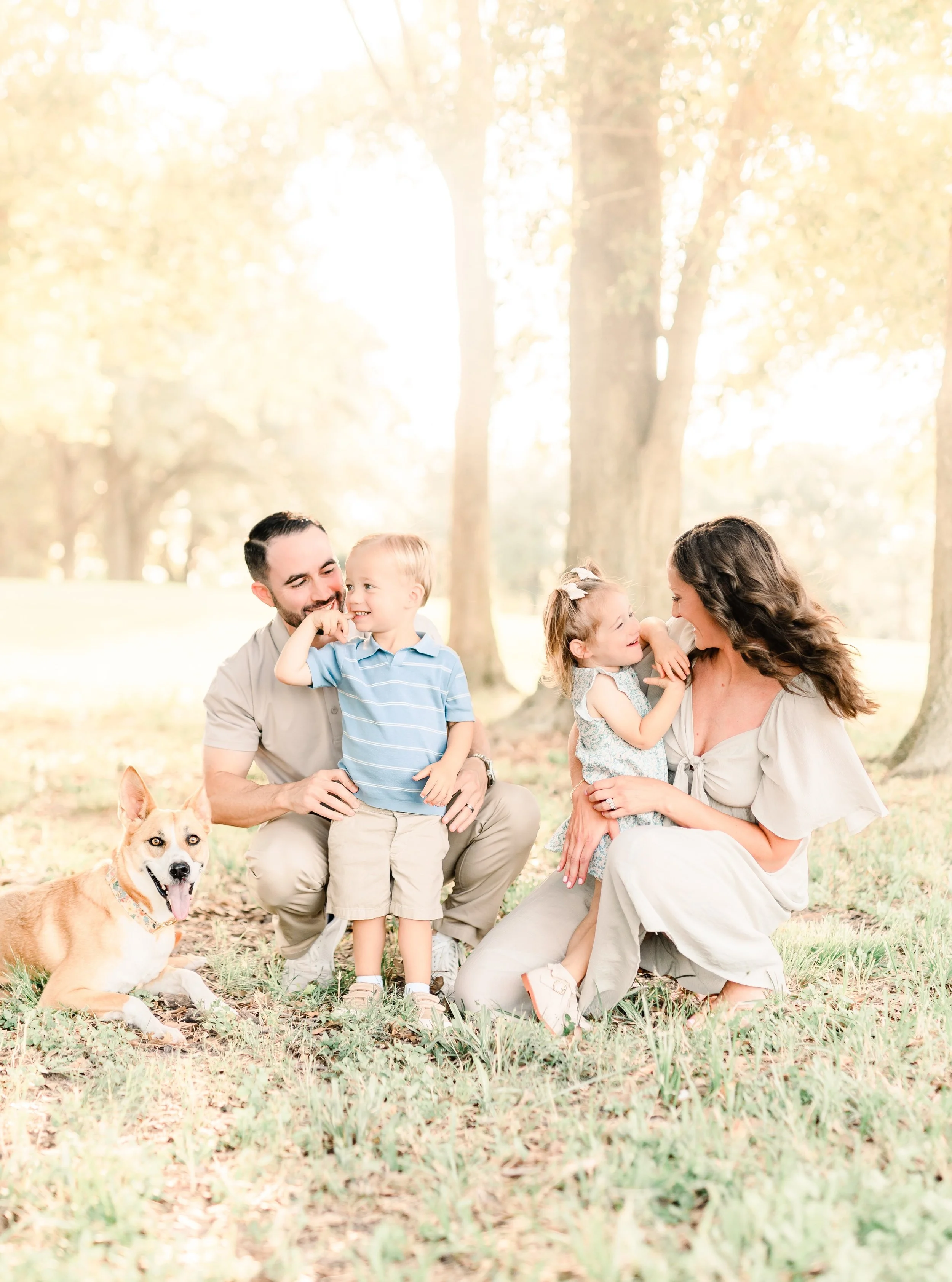 Even though Fall gets all the attention, there's something so magical about Spring family sessions.