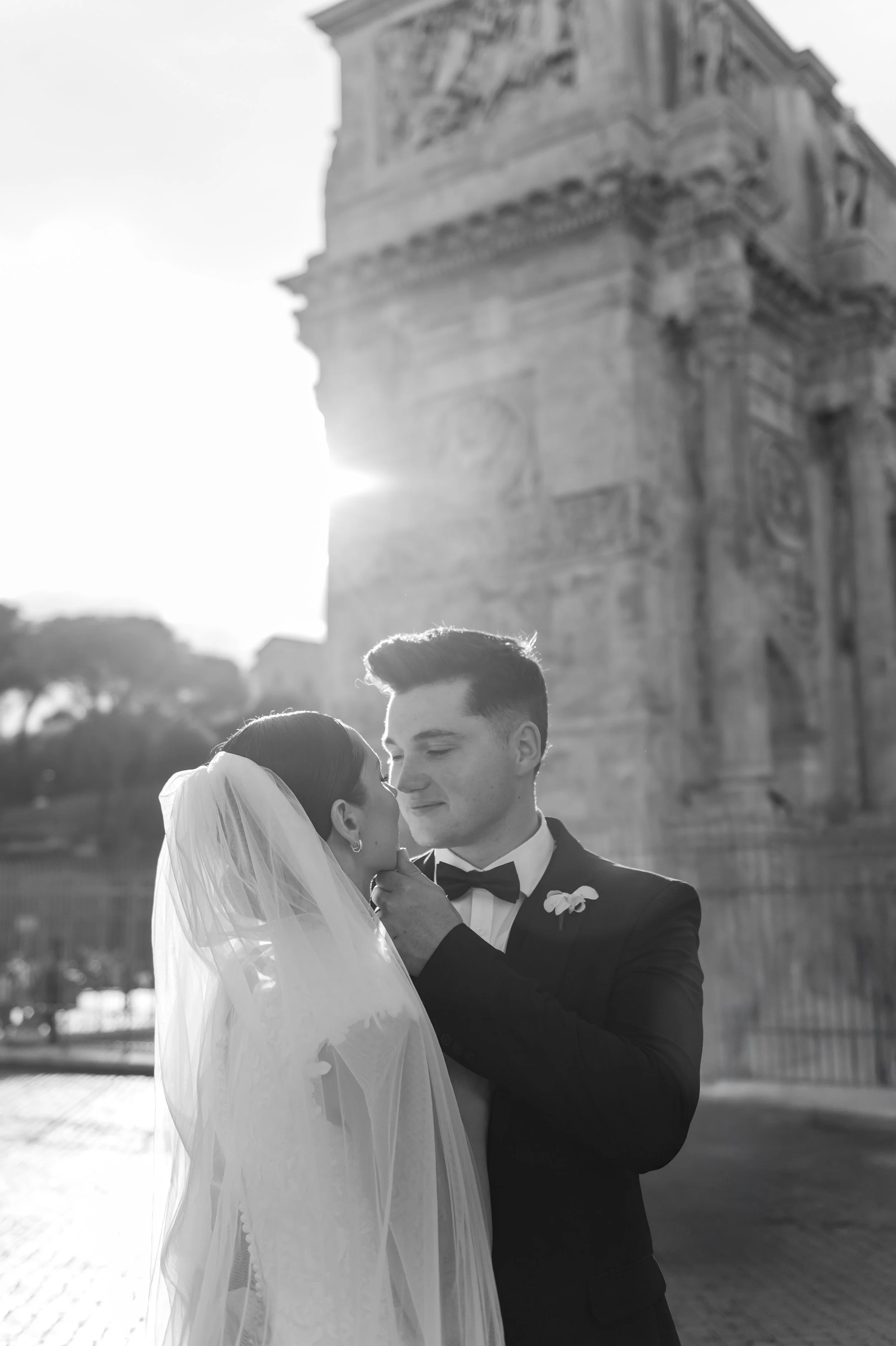 Wedding photoshoot in Rome with historic architecture
