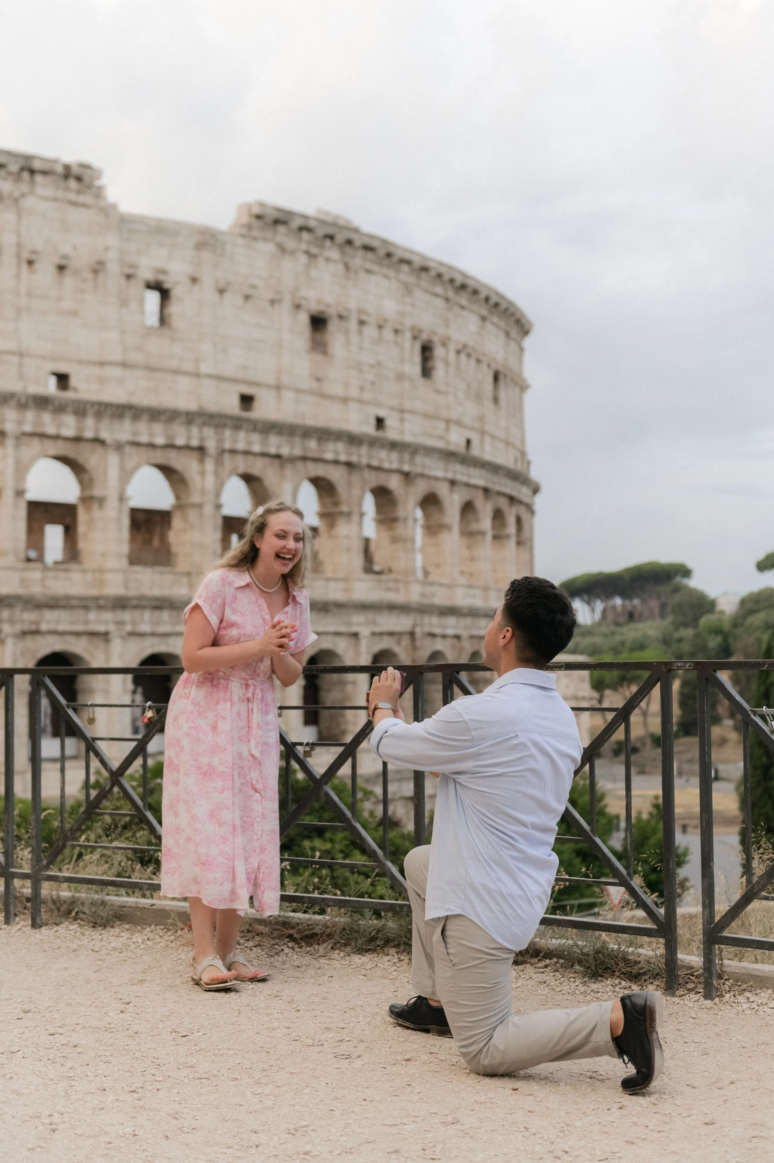 Proposal photoshoot at the Colosseum in Rome