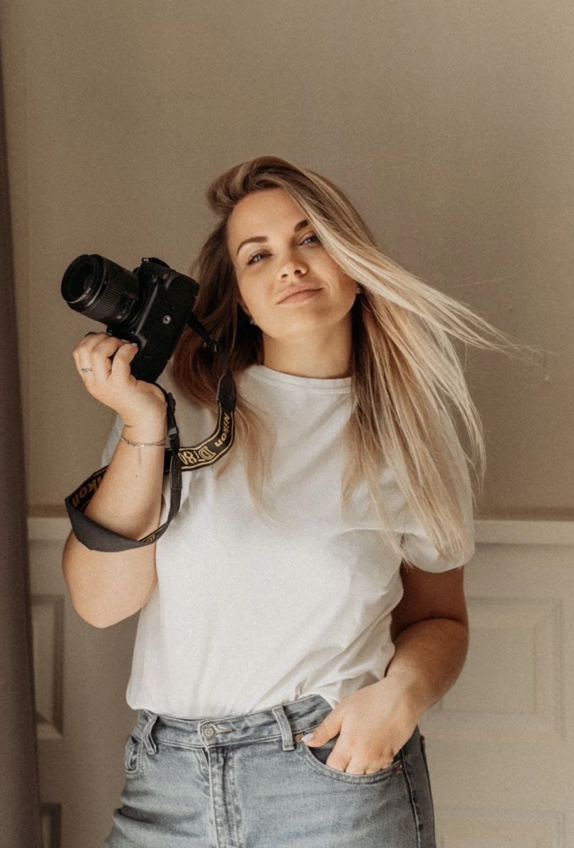 Rome photographer Karina specializing in couple and proposal photography