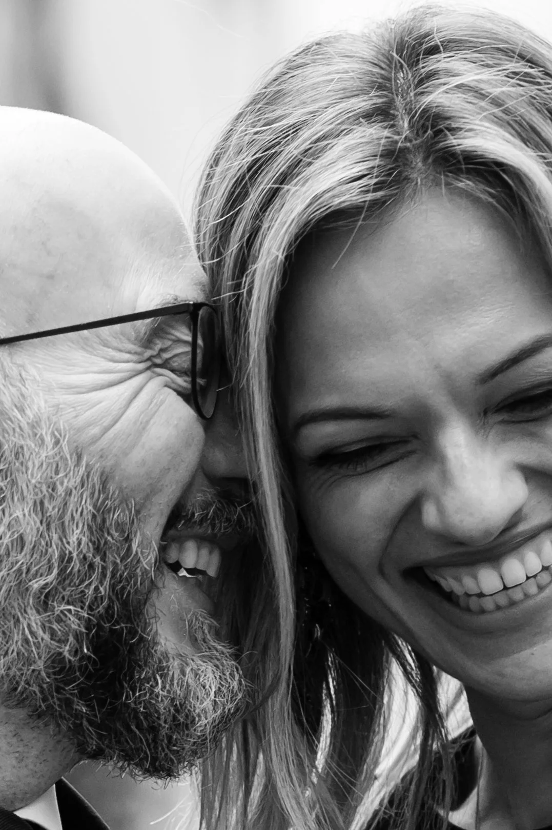 Black and white romantic couple moment during engagement photoshoot in Rome
