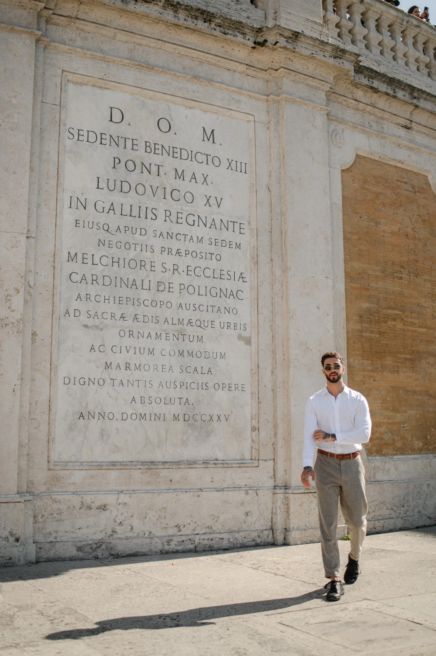 Lifestyle Rome solo photoshoot at the Spanish Steps with soft light