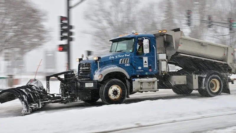 THEY WEREN&rsquo;T PANICKING! Here in Minnesota, a foot of snow hit in less than 12 hours. I went to the store expecting chaos. It wasn&rsquo;t! People were calm. Preparing, but not panicking.

I&rsquo;ve lived where 3 inches of snow feels like the a