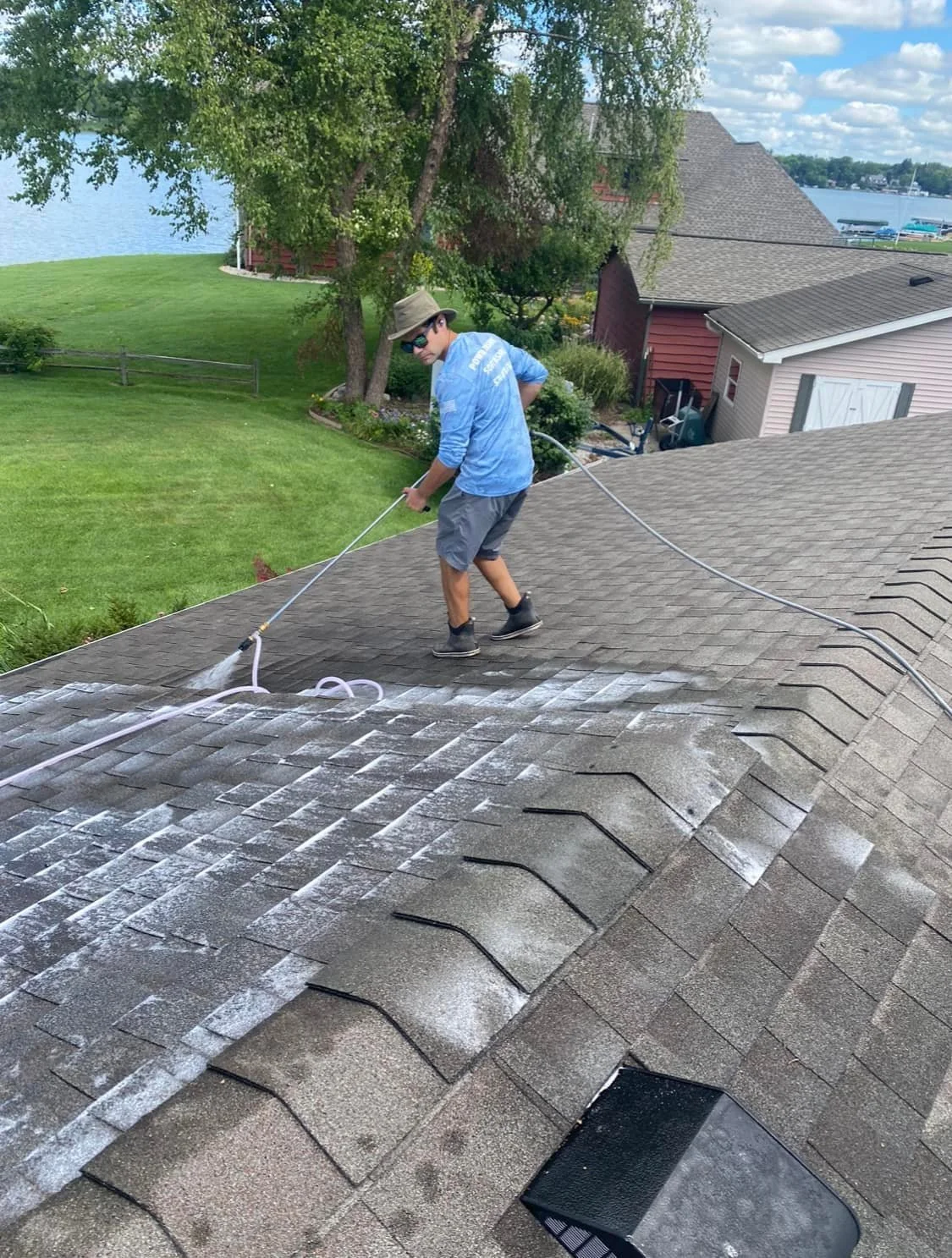 Powerwashing_Painting_Services_Team_16.jpg