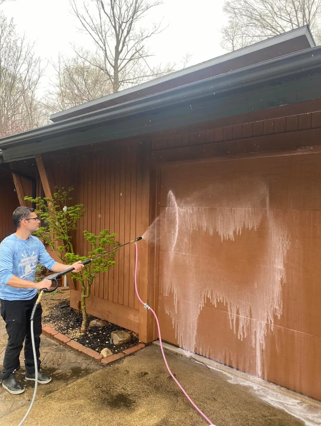 Powerwashing_Painting_Services_Team_24.jpg
