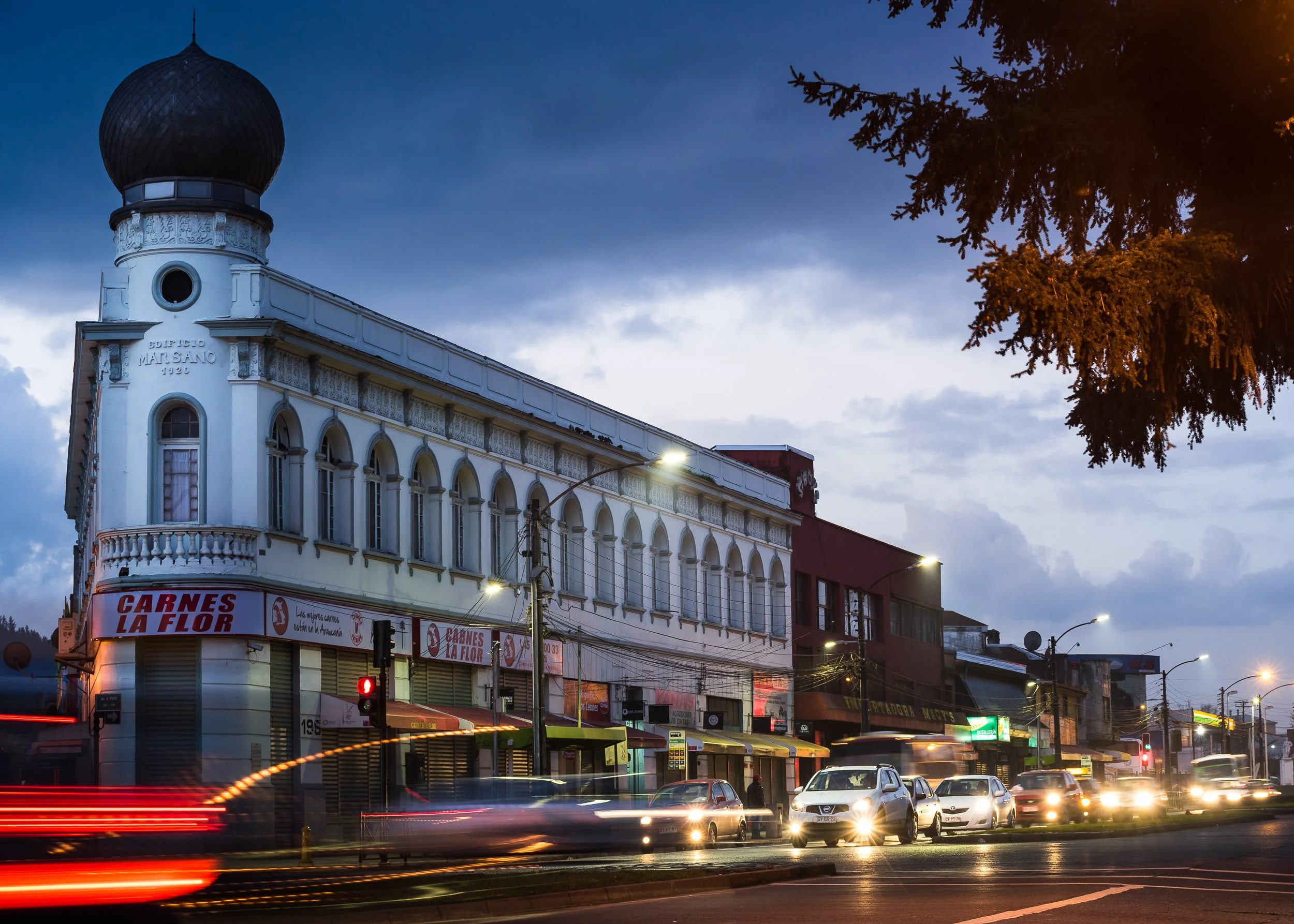 Edificio Marsano, Feria Pinto.