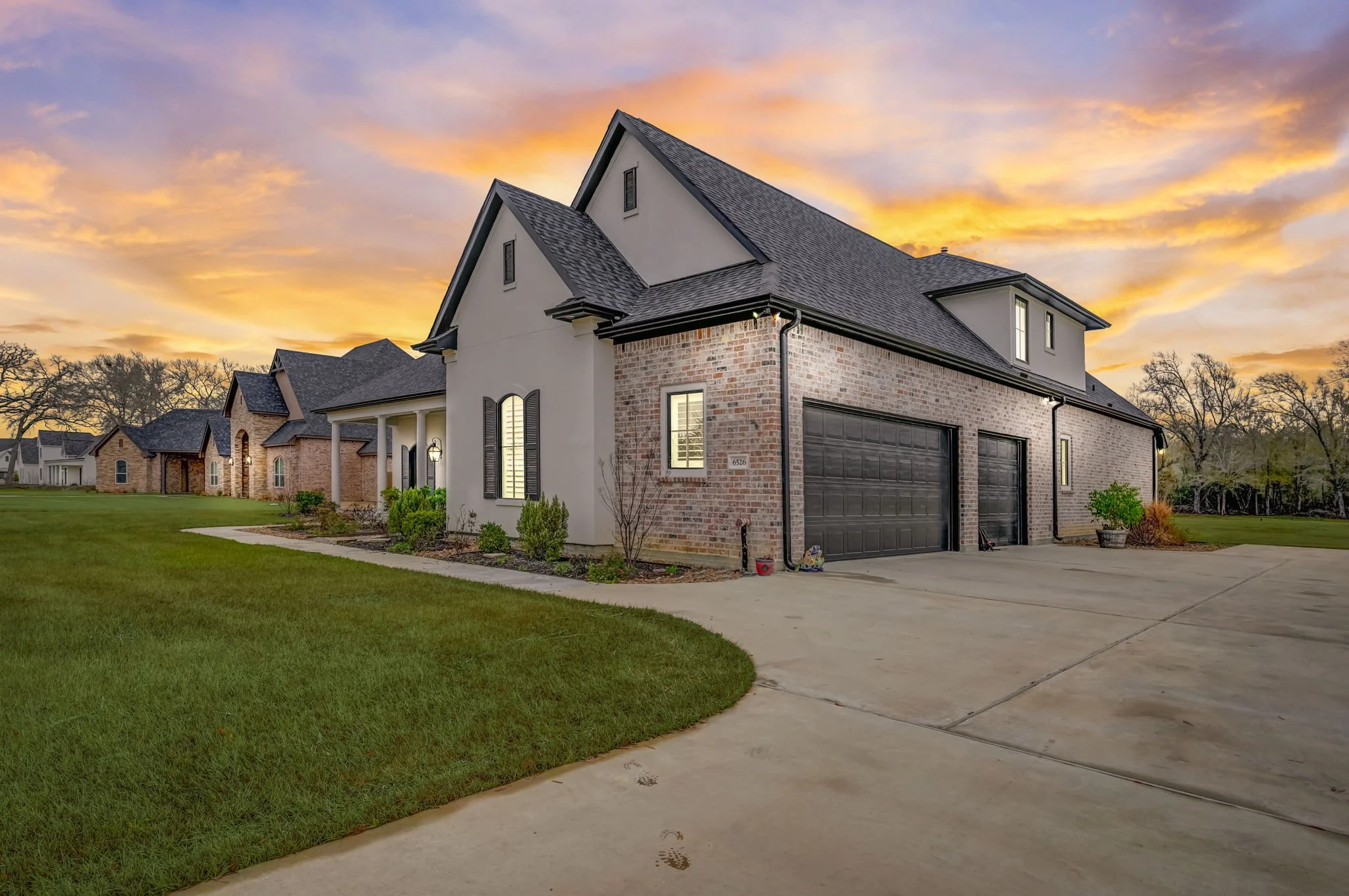 99-web-or-mls-Blackhawk Dr - VT-002.jpg