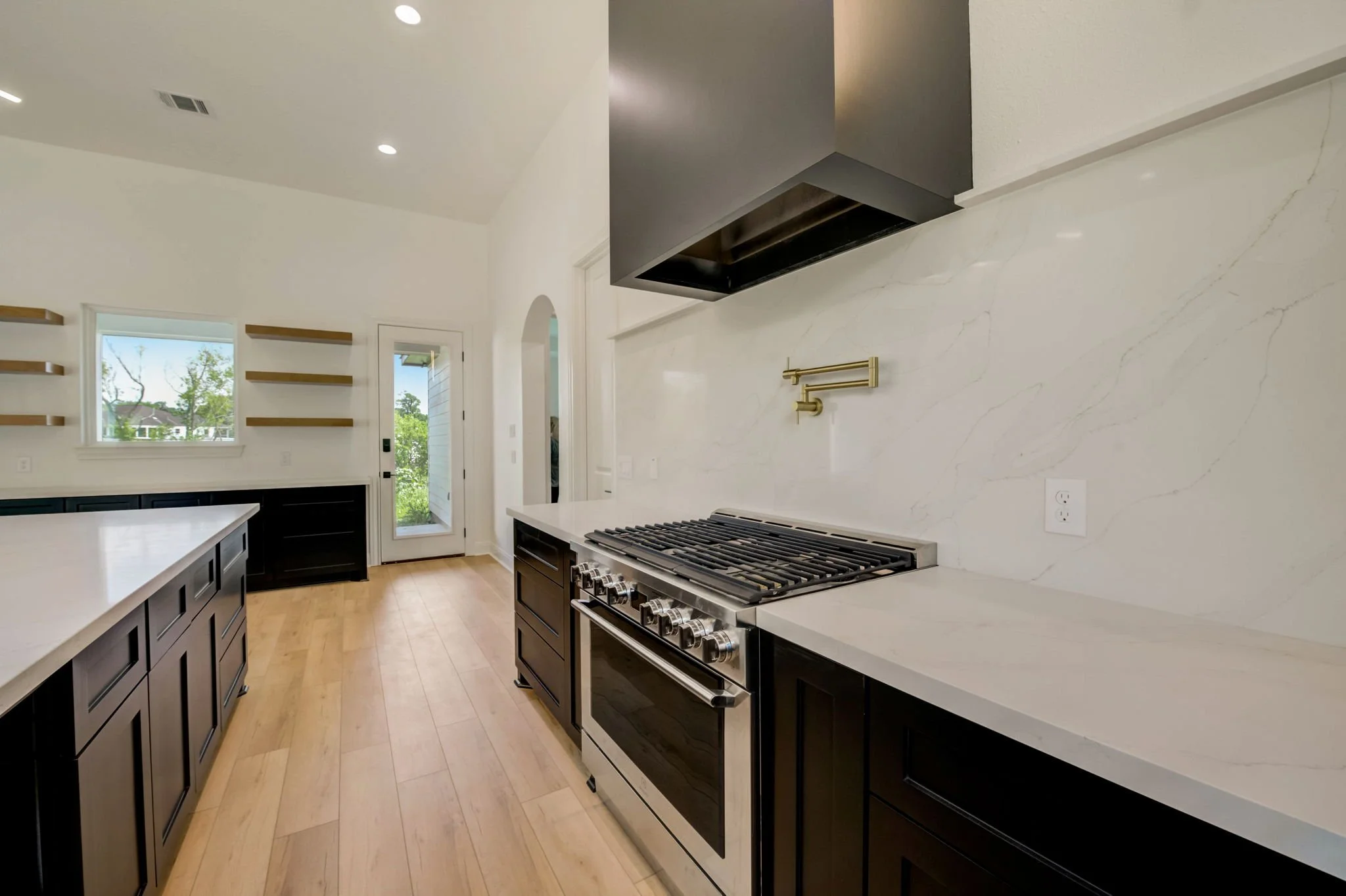 kitchen maley 3.jpg