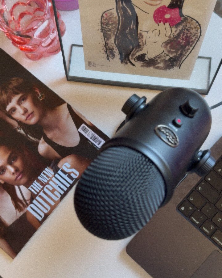 Behind the Business 📸 

1. Nieuwe podcast opgenomen over investeren in jezelf en hoe ik dat aanpak om zo persoonlijk en zakelijk te groeien. DM &ldquo;Me&rdquo; om deze te luisteren. 
2. Ik mocht mijn verhaal en mijn ervaring van de sprekersopleidin