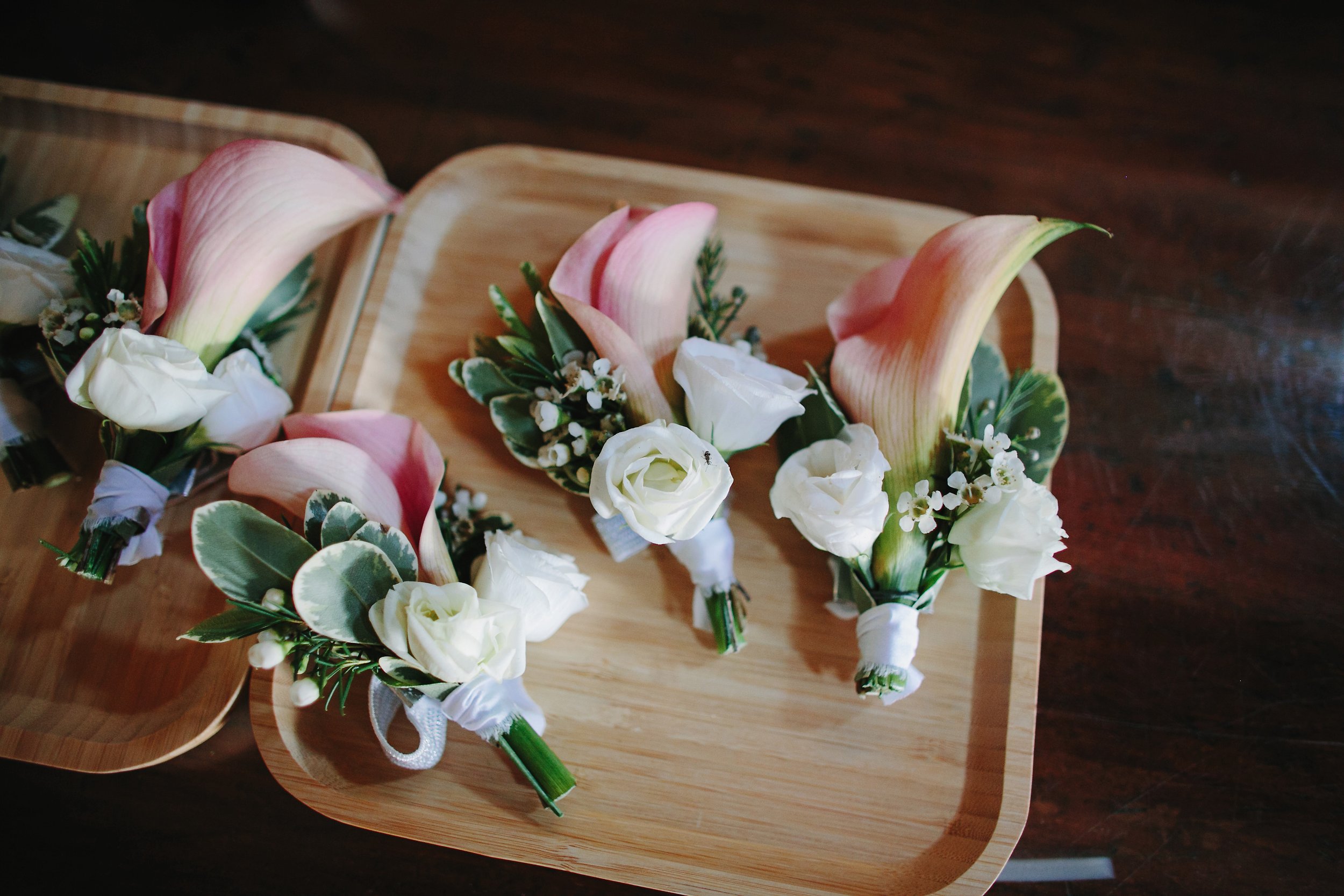 STUDIO-ATTIS-HEINZ-WEDDING-CORSAGES.jpeg