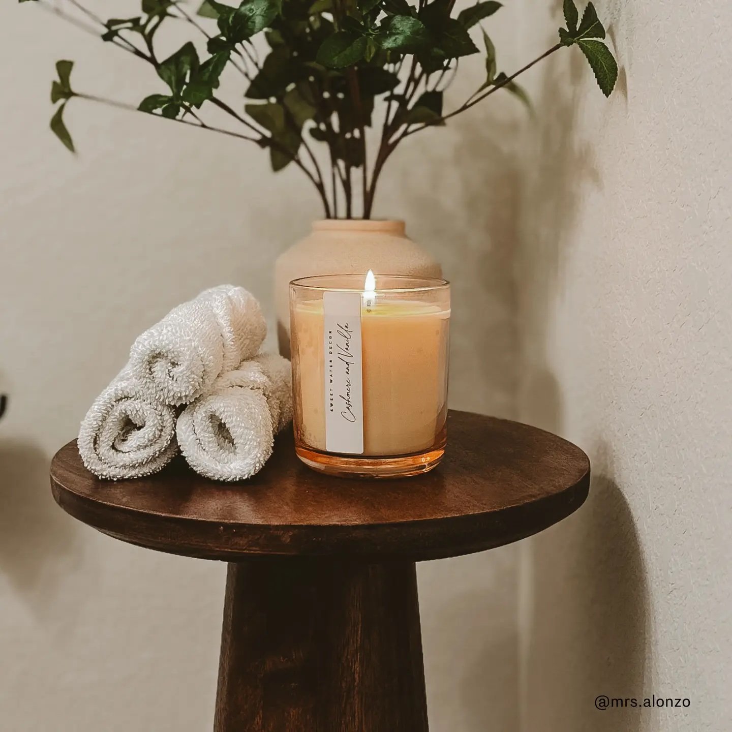 Cashmere Vanilla Candle 3.jpeg