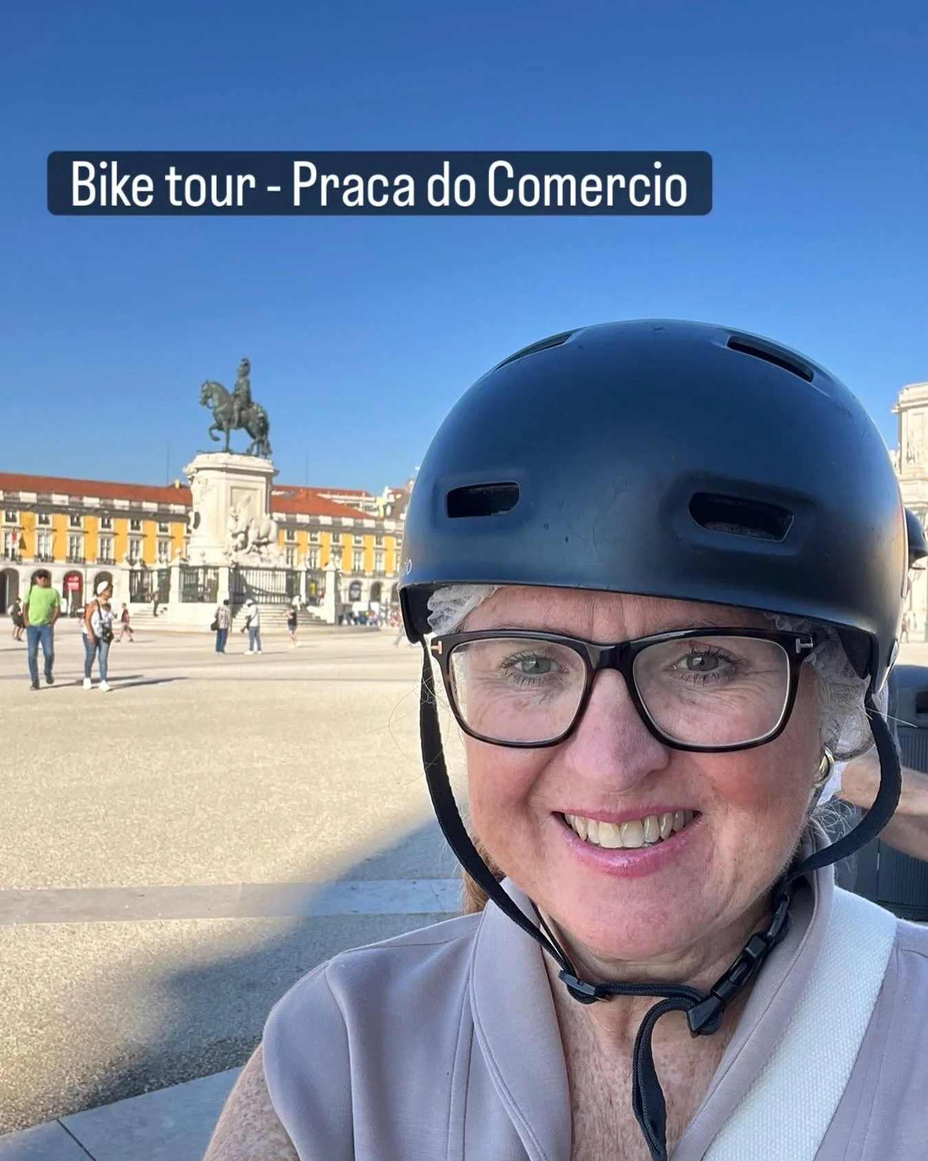 Lisbon bike tour - with a hair net 😜!