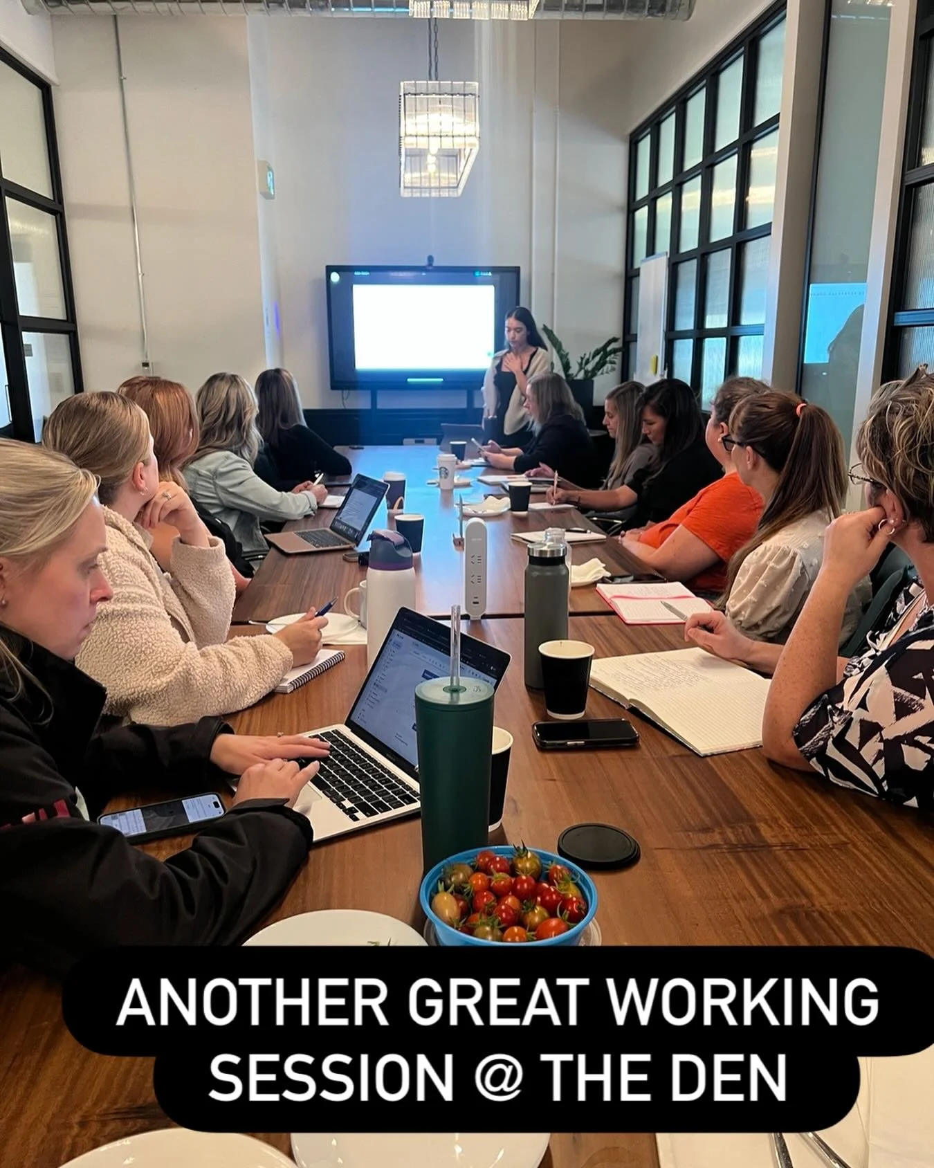 Stronger together - sharing ideas, building skills, and shaping success! Thanks again @chergoetz_ for hosting another great topic - Building your Referral Business!