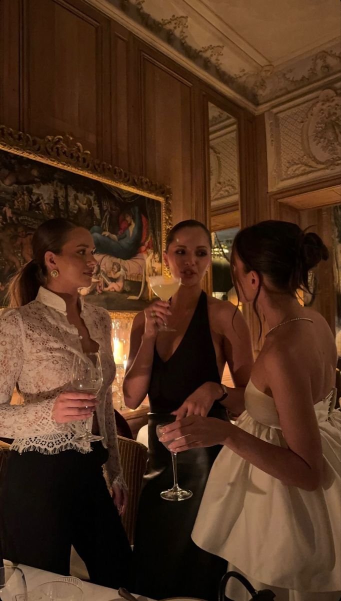 #paris #emmaleger.jpeg