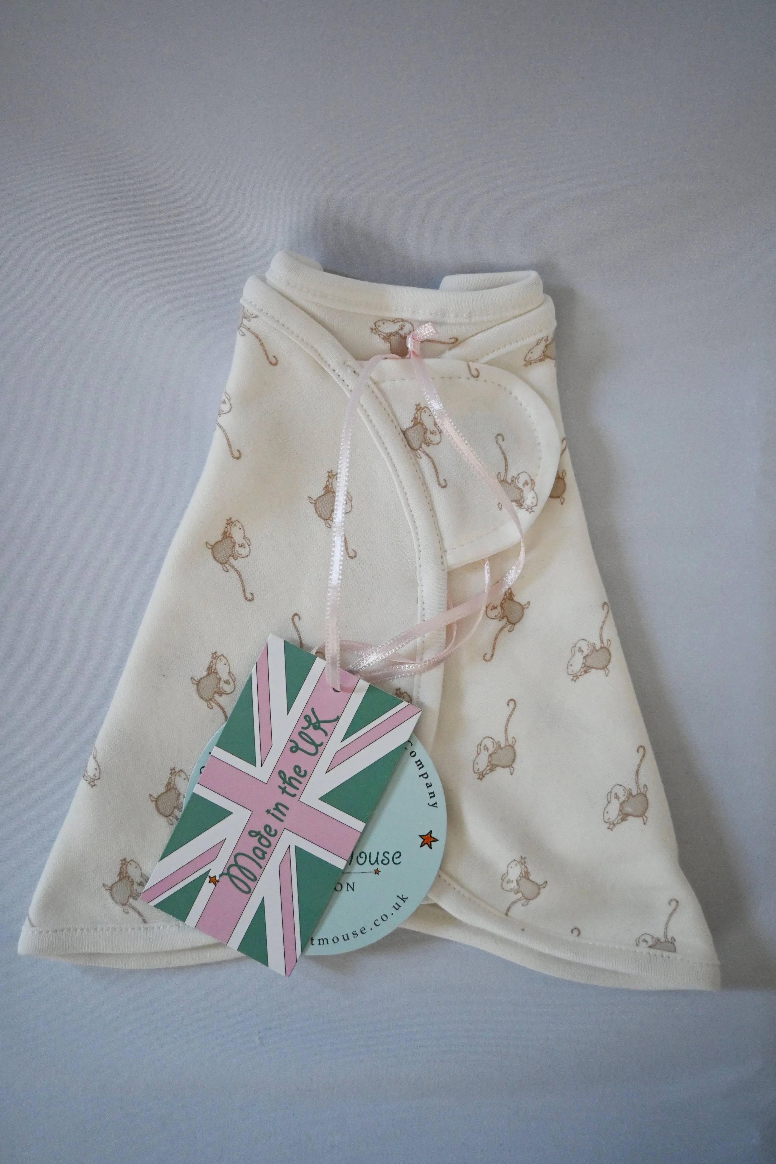 Mouse Bib Set Grey 6m.jpg