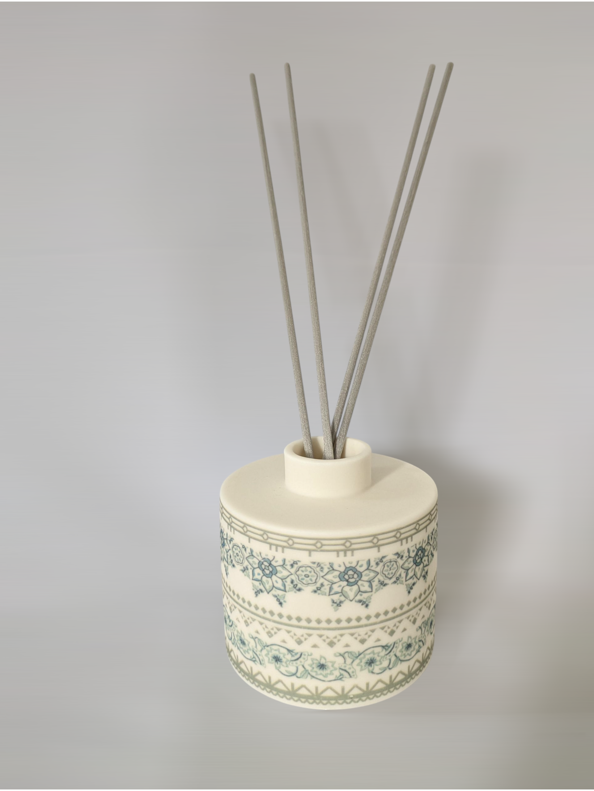 Reed Diffuser Daisy.png