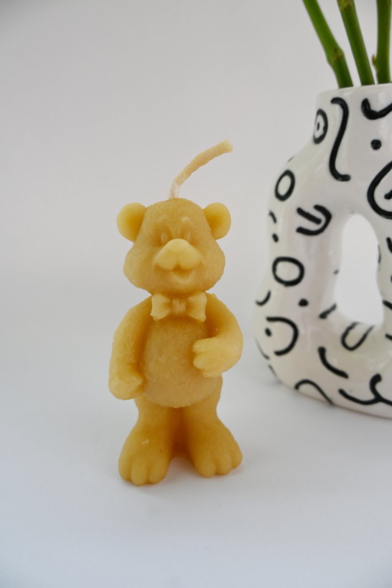 Beeswax Teddy In A Bow Tie Candle.jpg