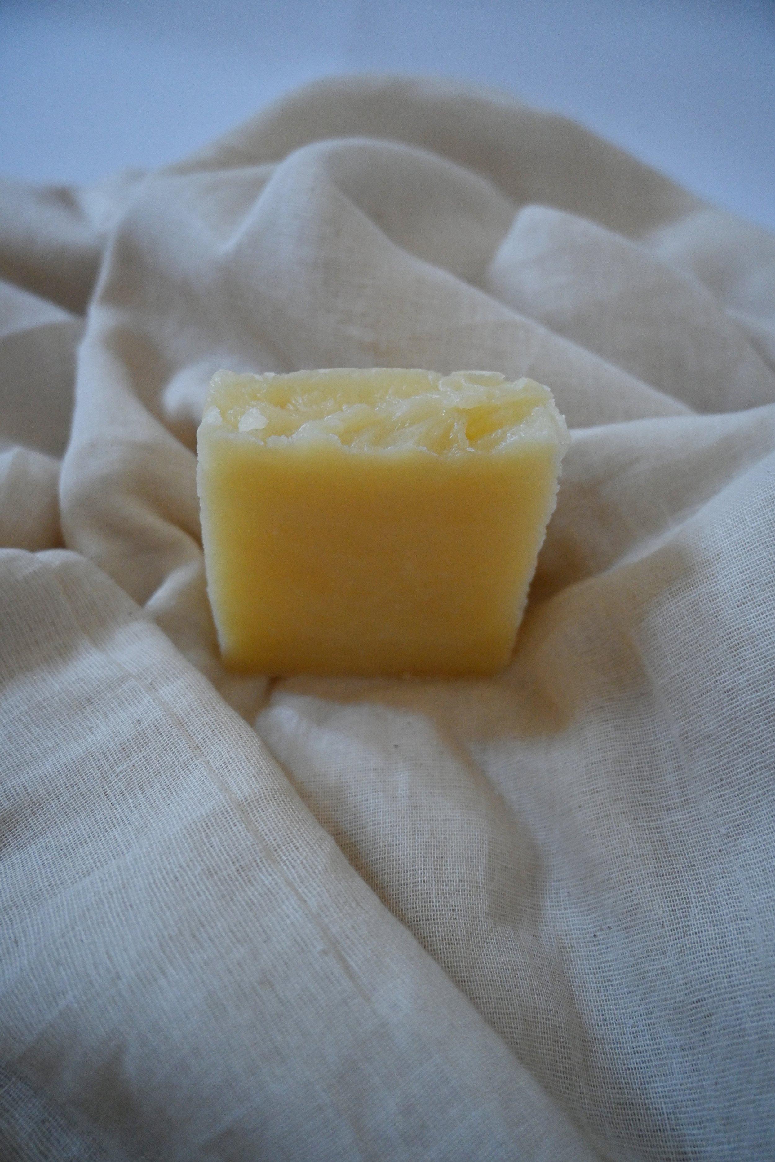 Peppermint Shampoo Bar 100g.jpg